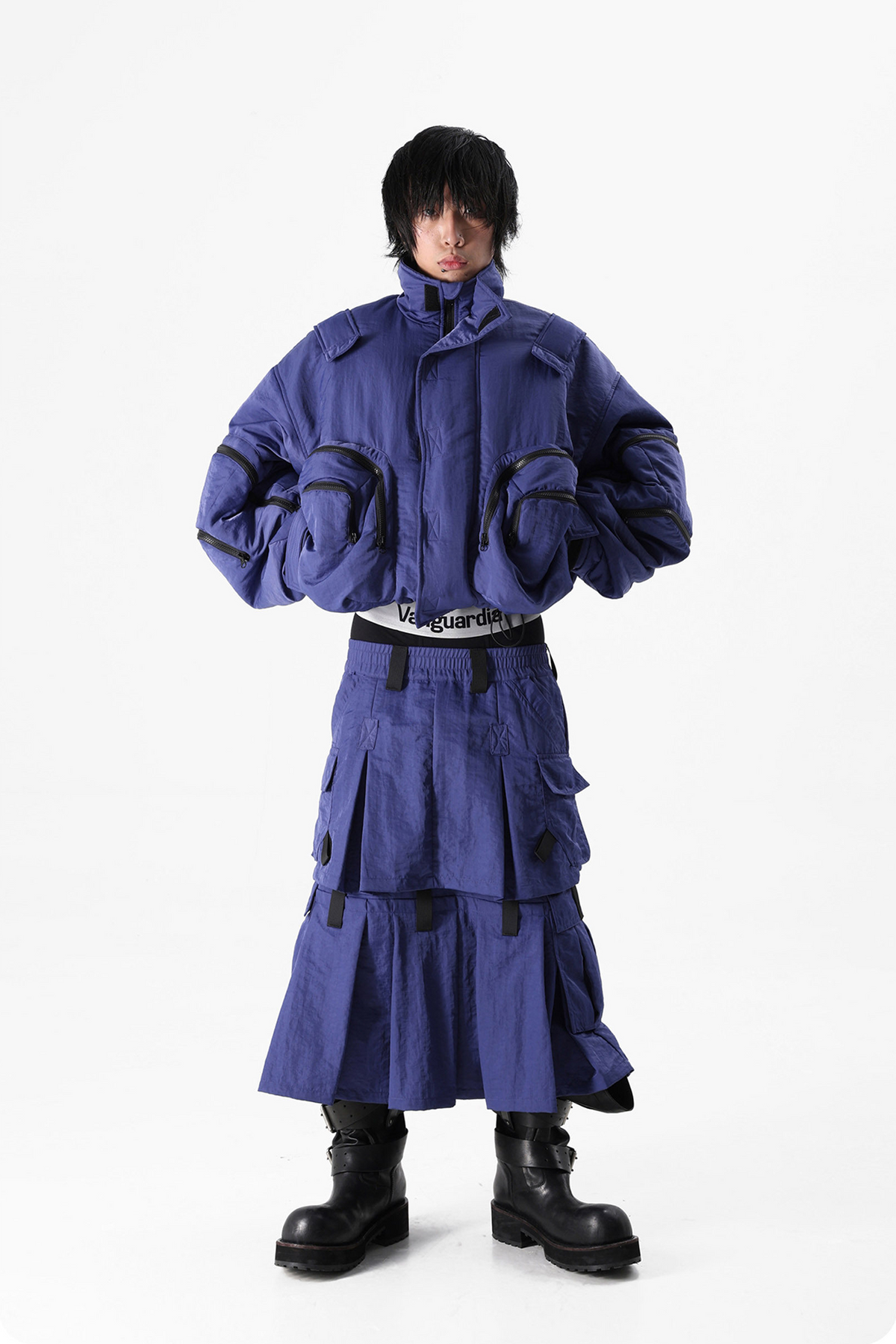 VANGUARDIA Multi-Pocket Cropped Puffer Jacket