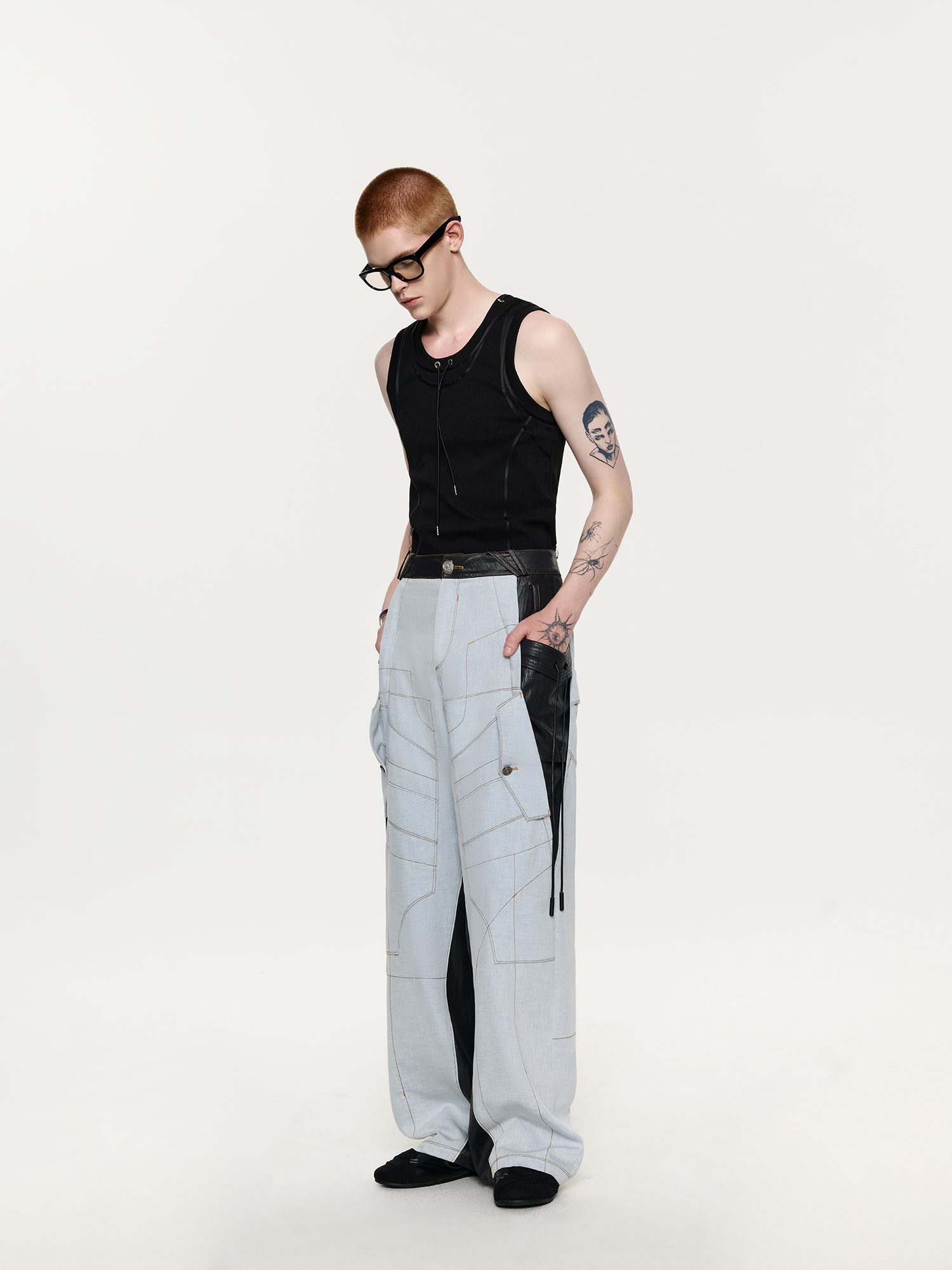 TIWILLTANG Contrast Stitch Paneled Wide-Leg Pants
