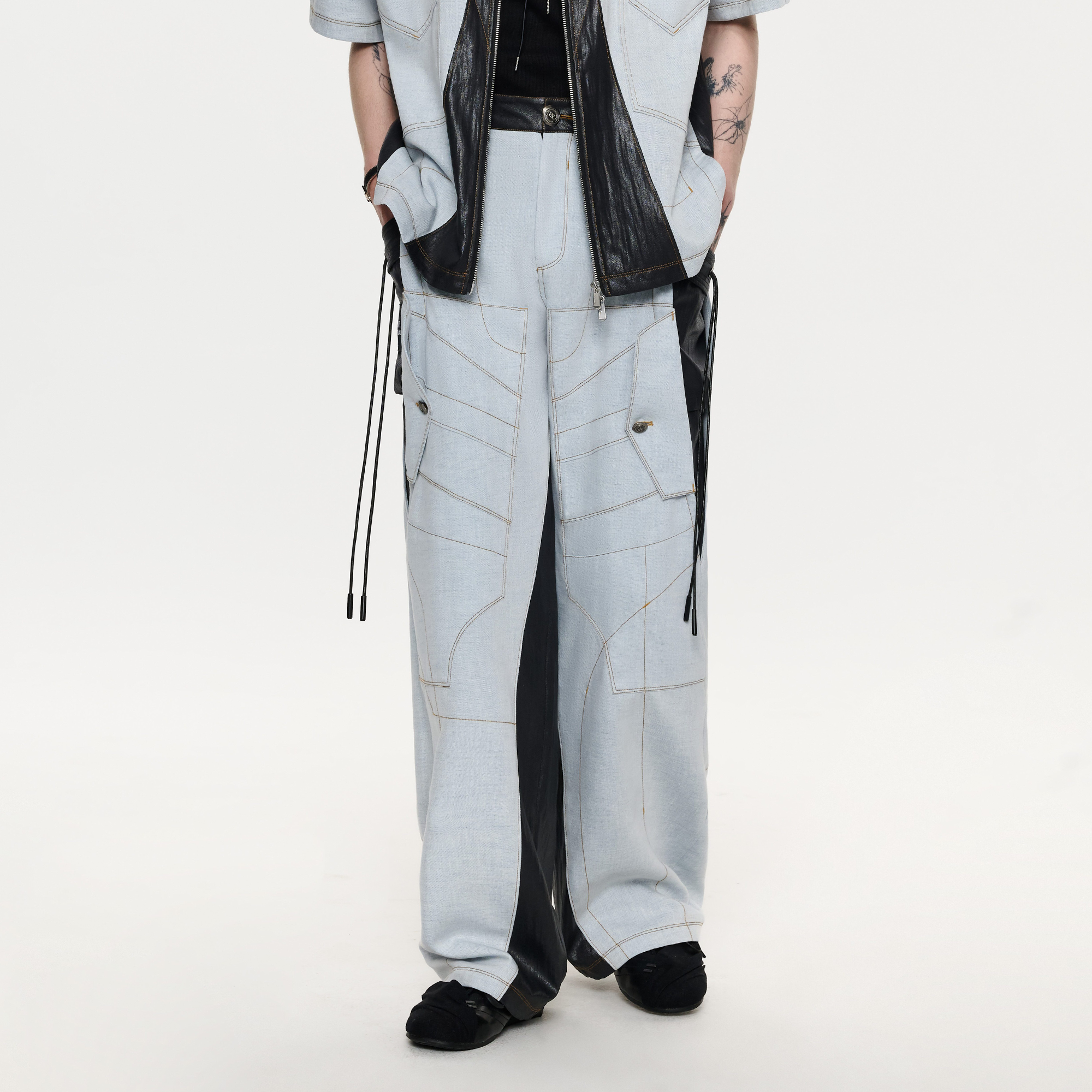 TIWILLTANG Contrast Stitch Paneled Wide-Leg Pants