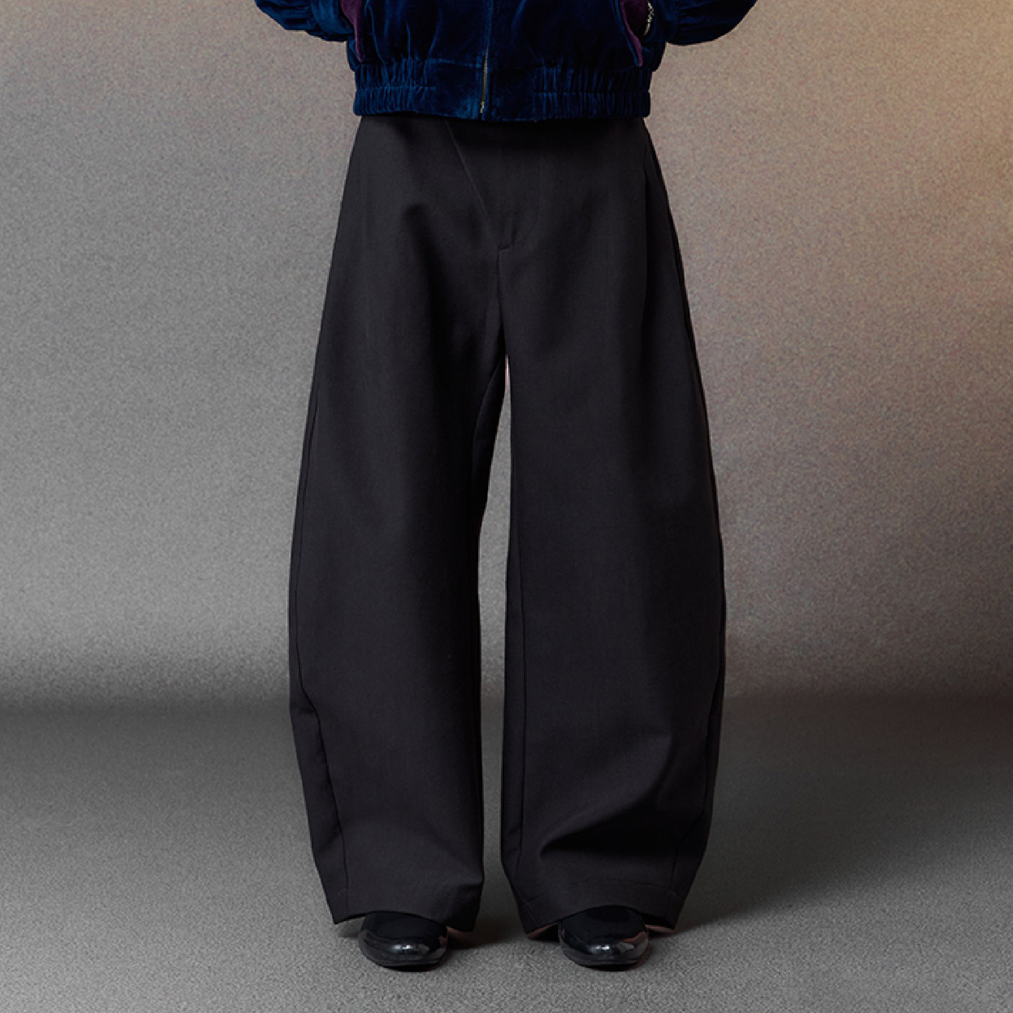 ALVNG AR ANTS Asymmetric Pleated Wool-Blend Wide-Leg Trousers