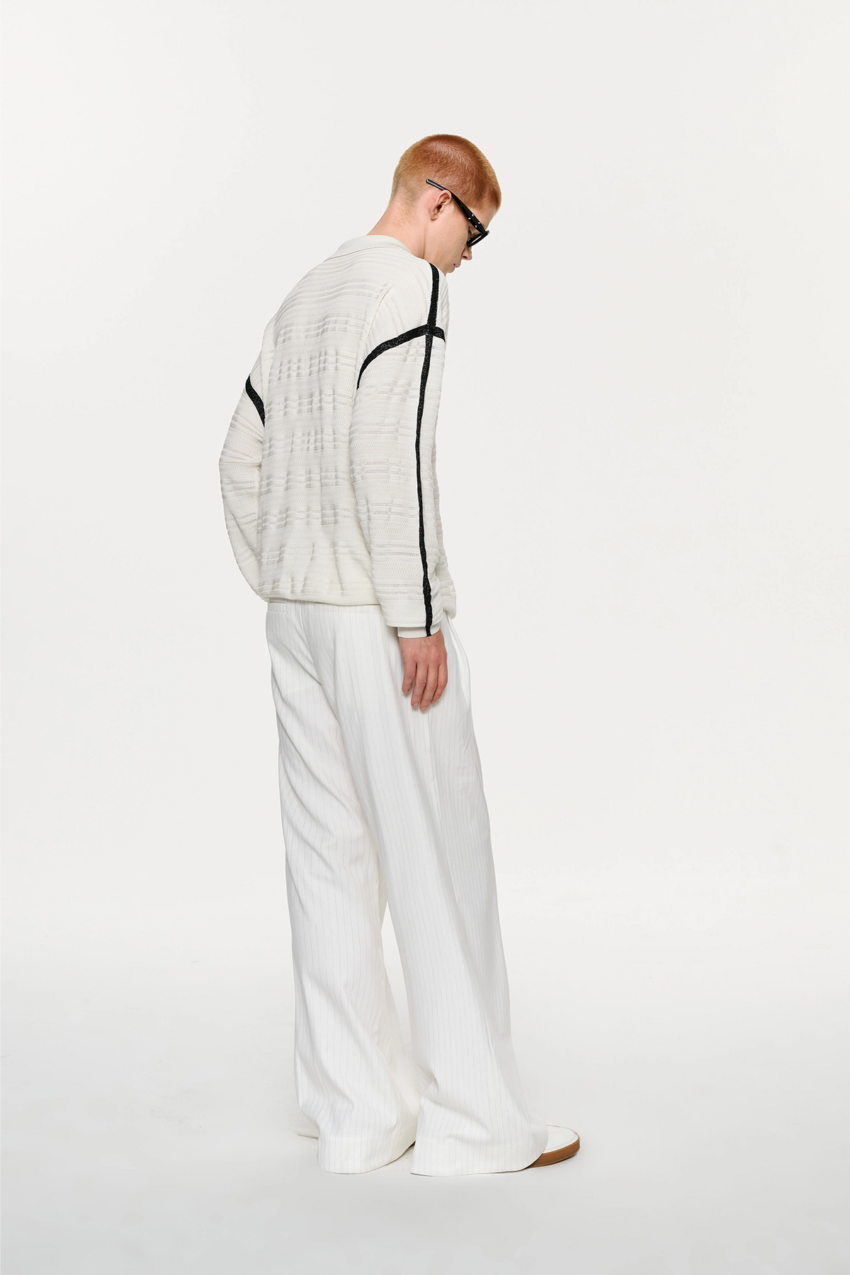 TIWILLTANG Contrast Striped Lace-Up Collar Pullover Sweater