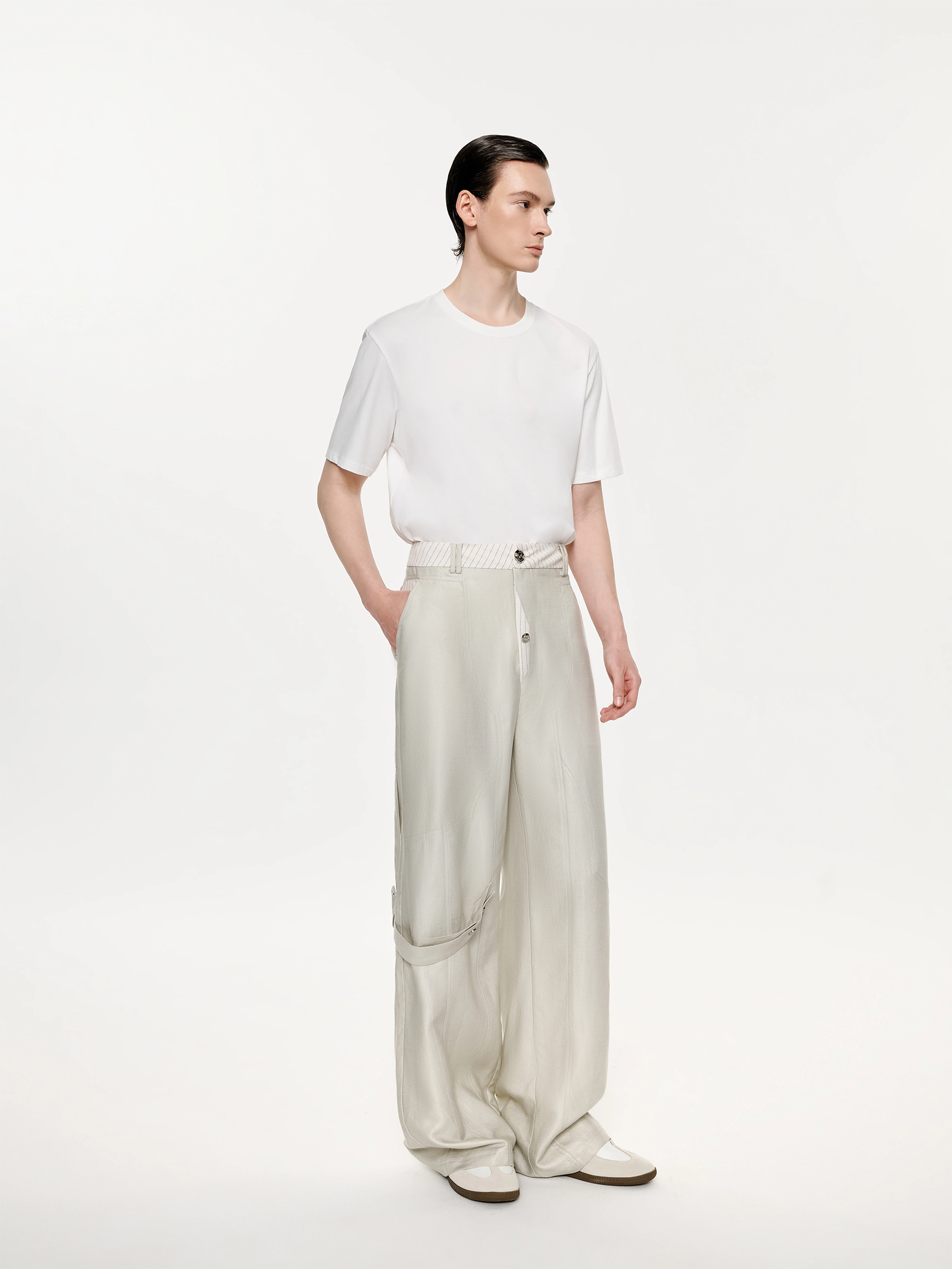 TIWILLTANG Contrast Panel Straight-Leg Pants