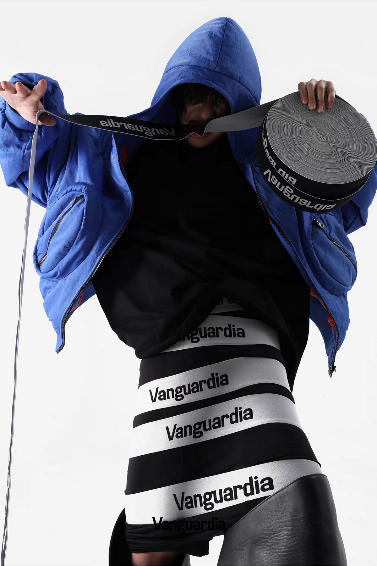 VANGUARDIA Multi-Pocket Hooded Nylon Puffer Jacket