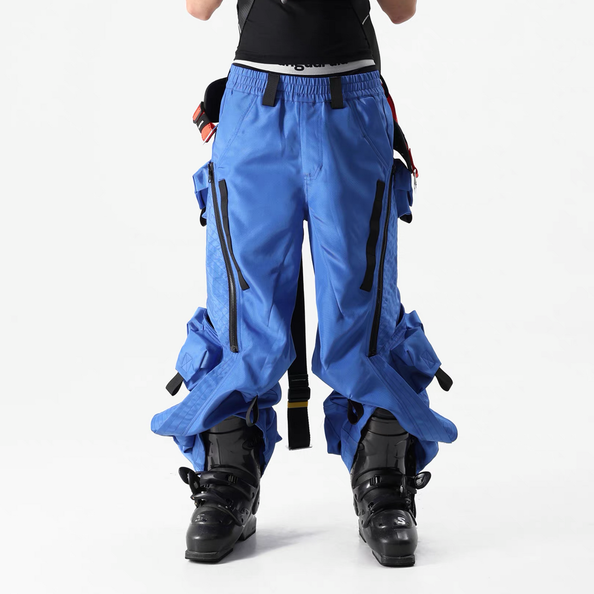 VANGUARDIA Multi-Pocket Nylon Wide-Leg Cargo Pants