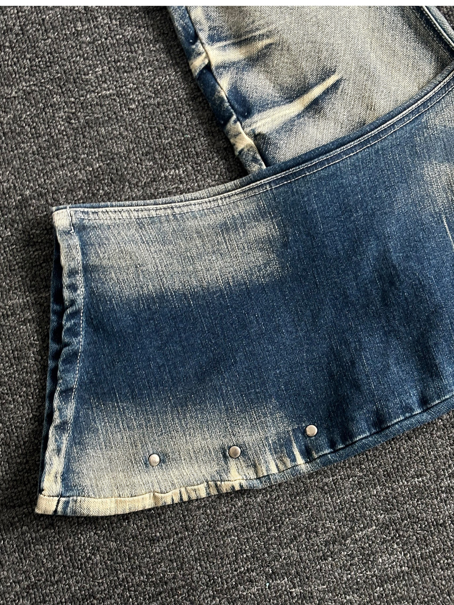 PAIKI Sword Slash Washed Curved Jeans