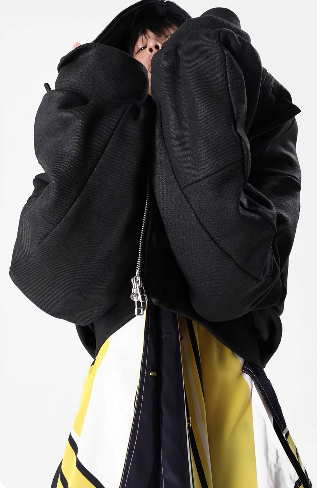 VANGUARDIA Brush-Wax Coated Oversized Hooded Jacket