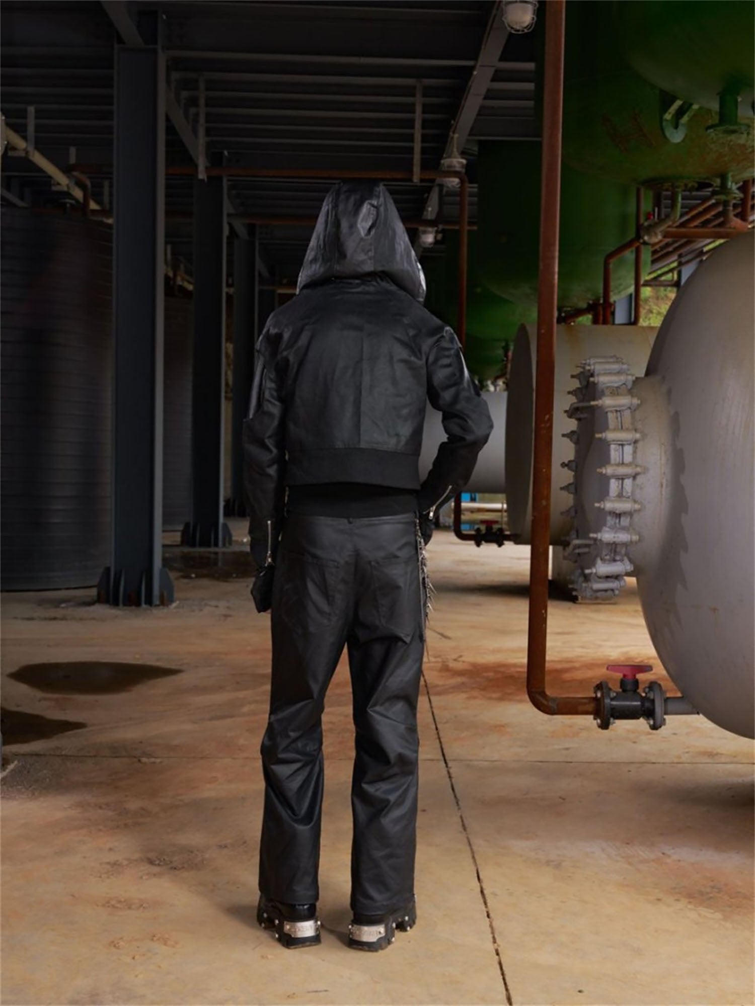 RECOVER ZONE Distressed Rivet PU Cropped Jacket
