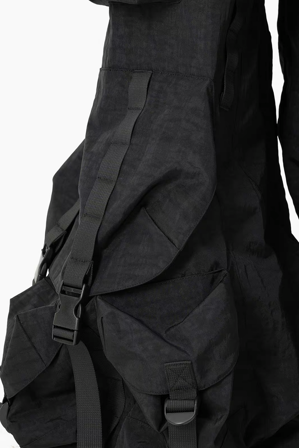 VANGUARDIA Multi-Pocket Nylon Wide-Leg Cargo Pants