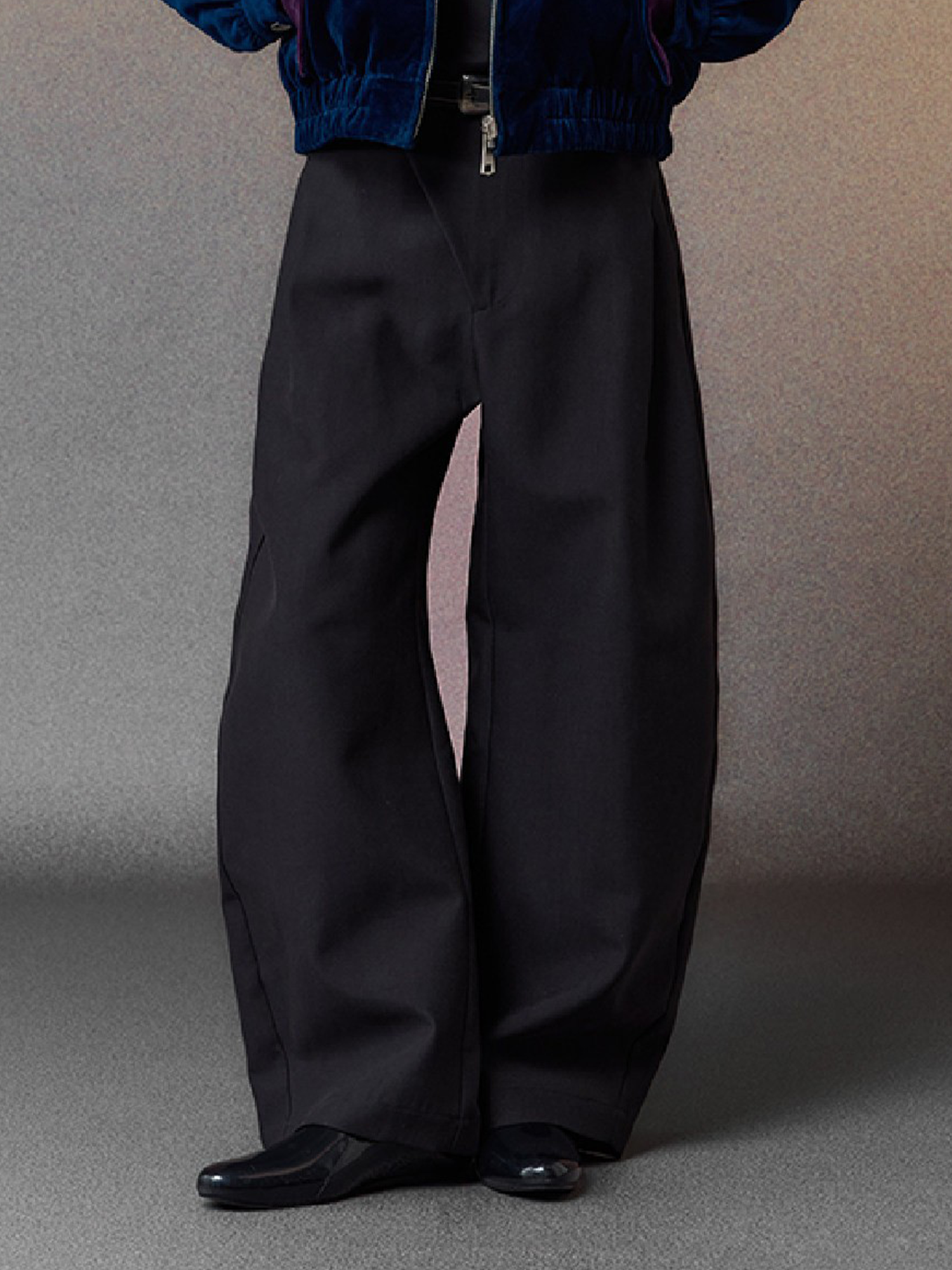 ALVNG AR ANTS Asymmetric Pleated Wool-Blend Wide-Leg Trousers
