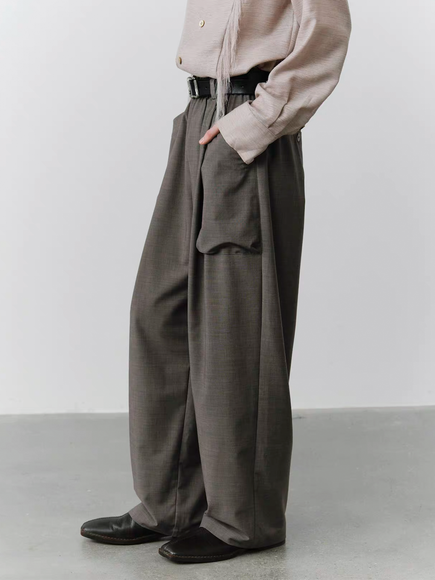 GRAINMUSTARD Retro Patch Pocket Pleated High-Waist Trousers, premium urban and streetwear designers apparel on PROJECTISR.com, GRAINMUSTARD