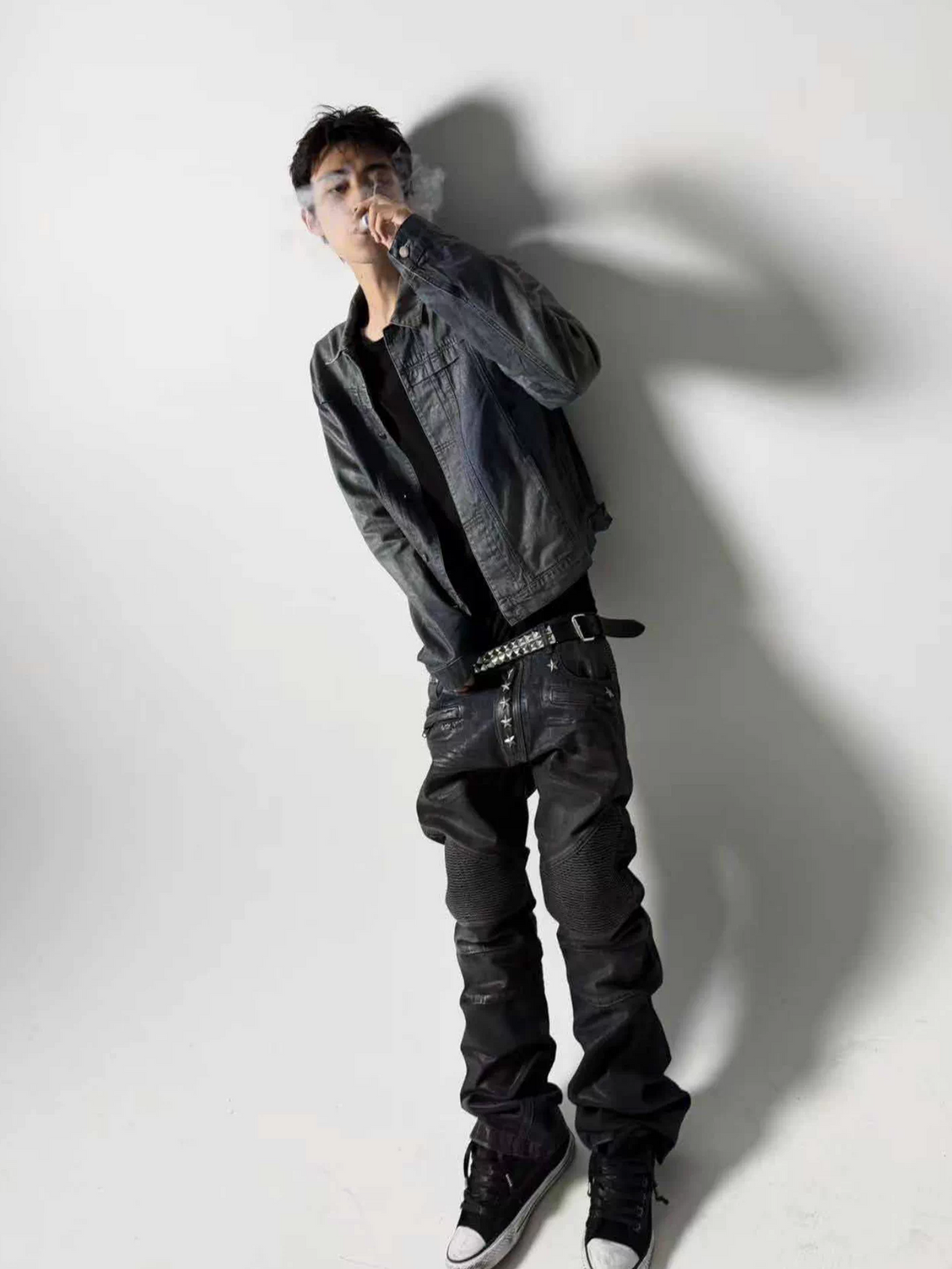 CINDER VEIN Brush-Paint Washed Distressed Denim Jacket