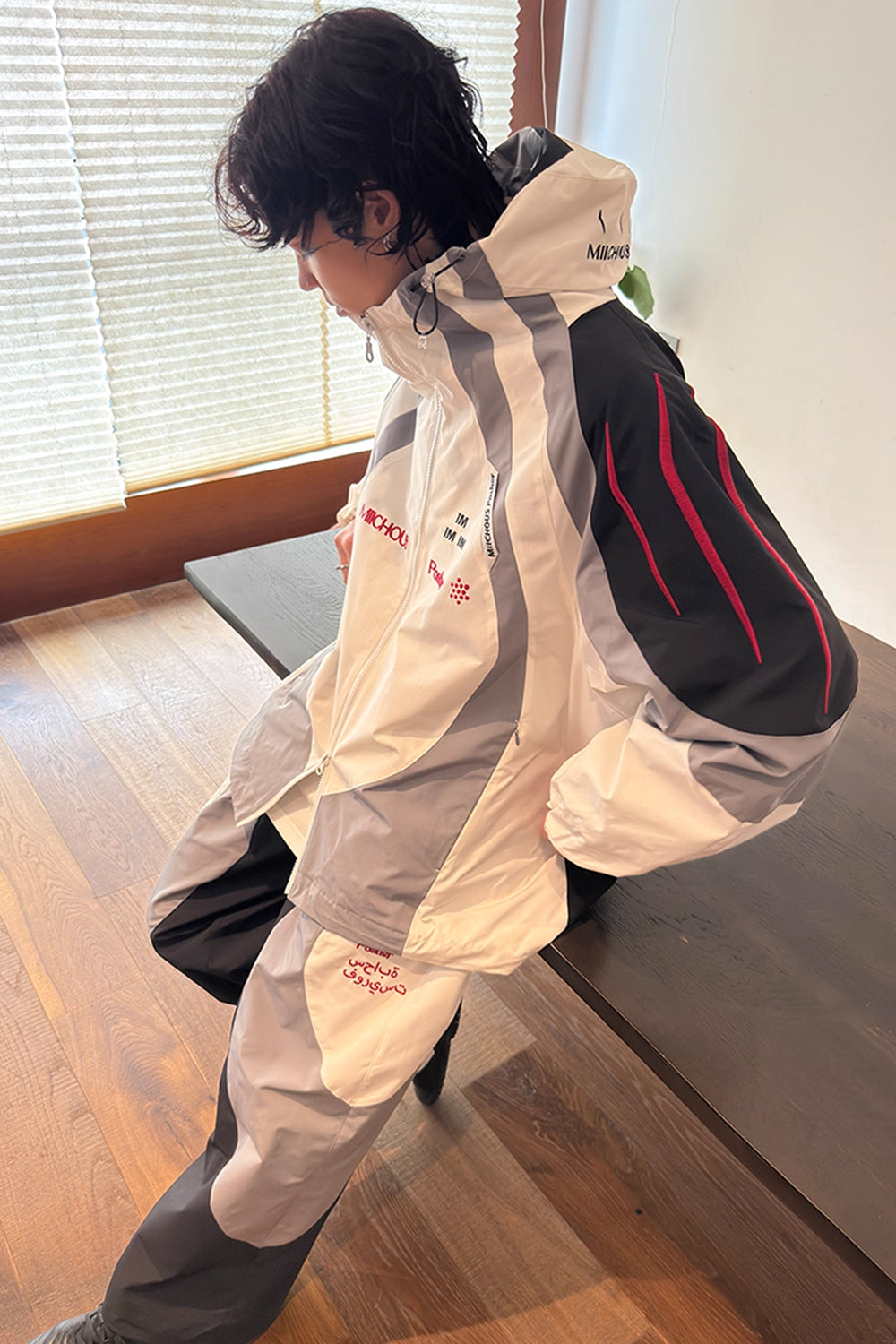 MIICHOUS Arc Contrast Panel Embroidered Windbreaker
