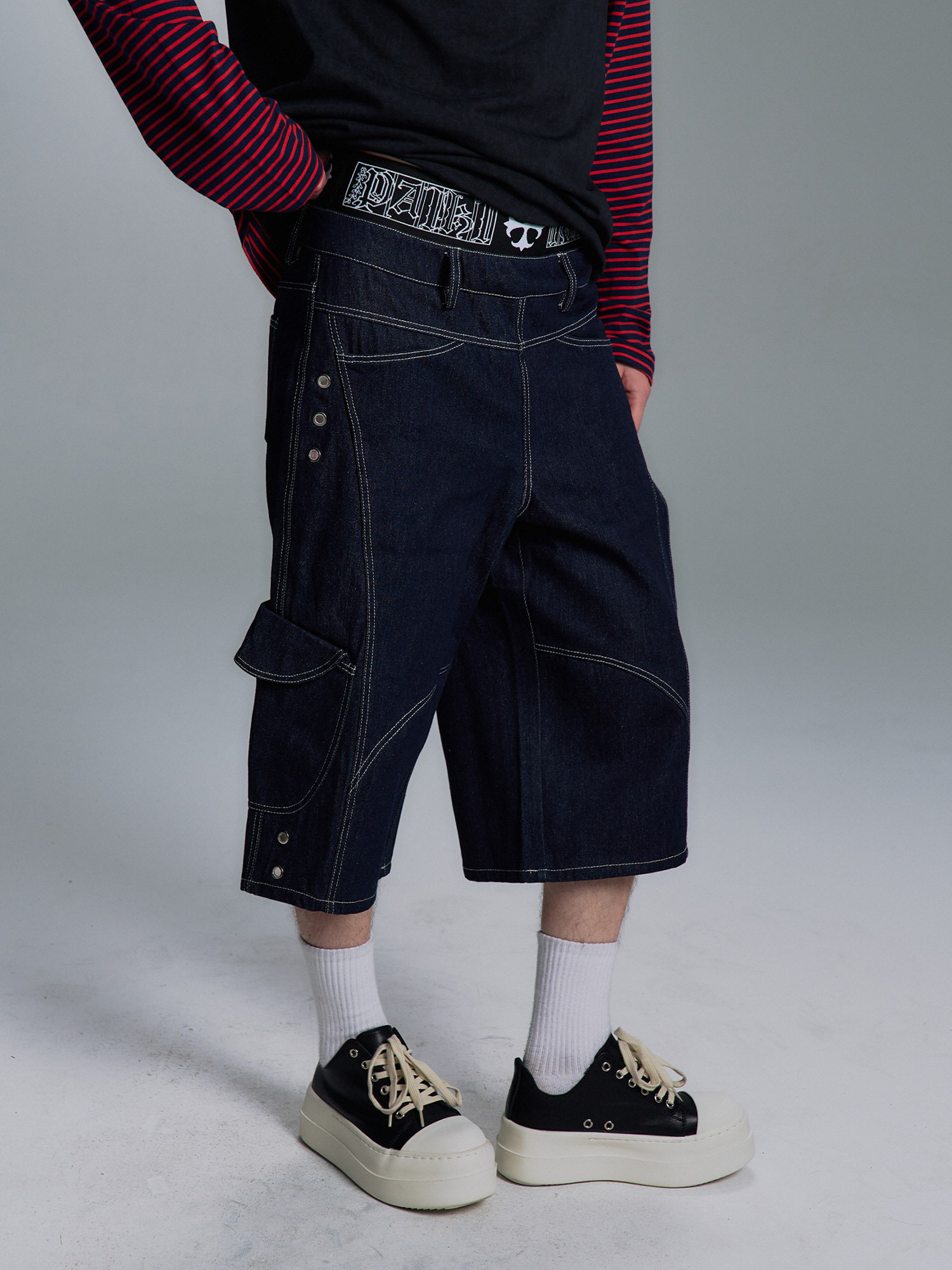 PAIKI Retro Double-Waist Contrast Stitch Cargo Shorts