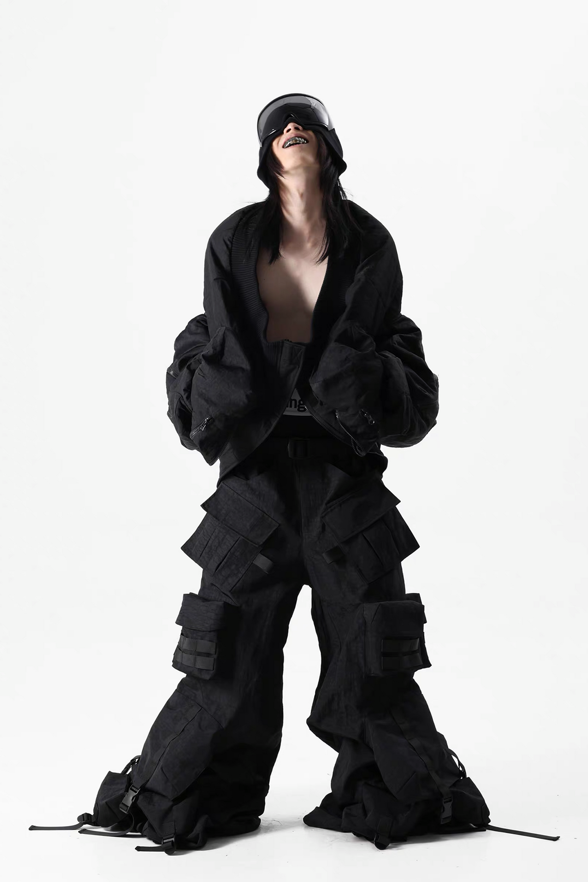 VANGUARDIA Multi-Pocket Nylon Wide-Leg Cargo Pants