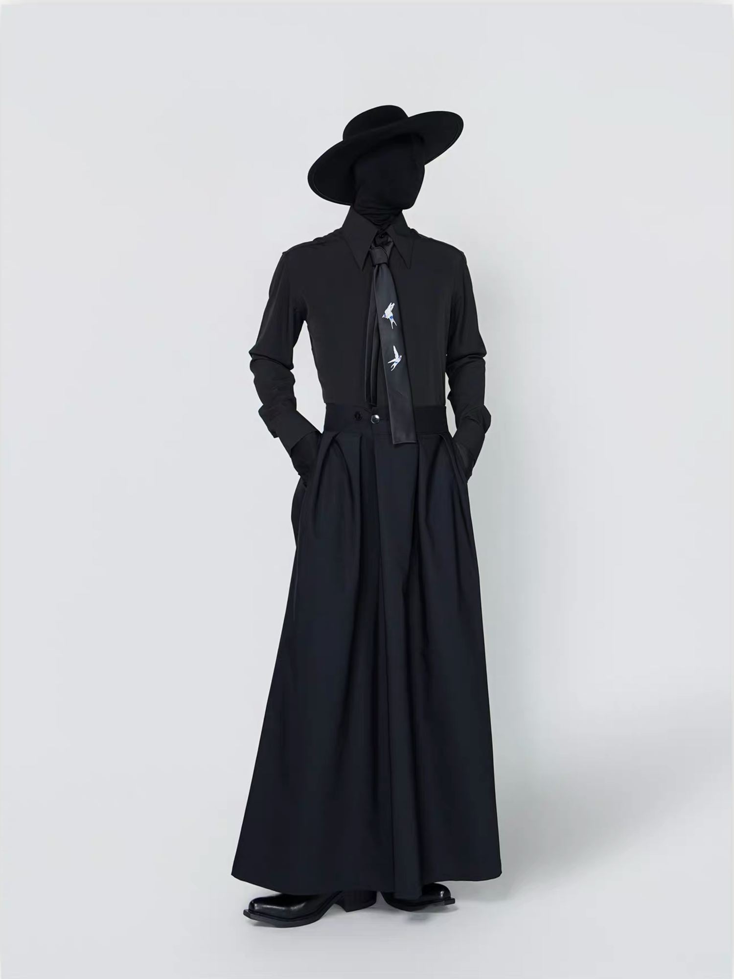 VE2 Minimal High-Waist Wide-Leg Trousers