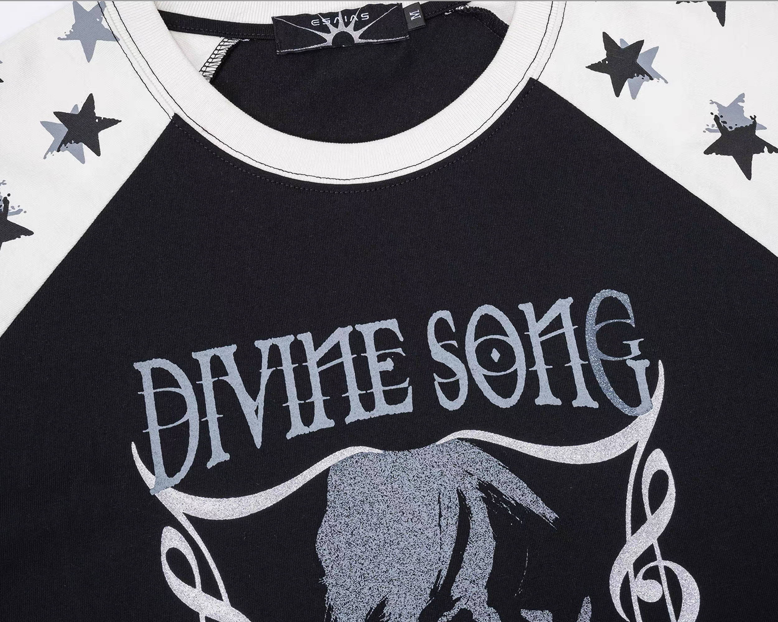 ESAIAS Contrast Star Glitter Graphic T-Shirt