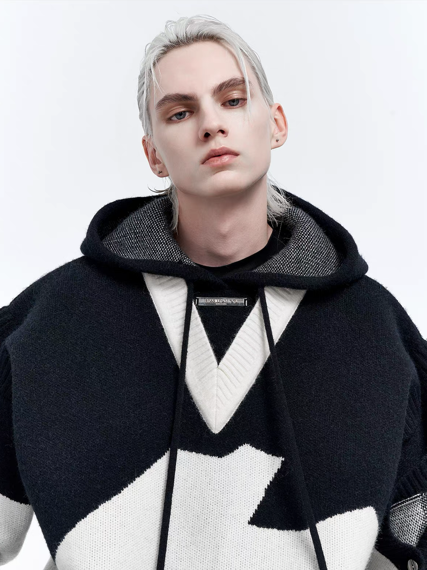 TIWILLTANG Contrast Layered Snap-Sleeves Knit Hoodie, premium urban and streetwear designers apparel on PROJECTISR.com, TIWILLTANG