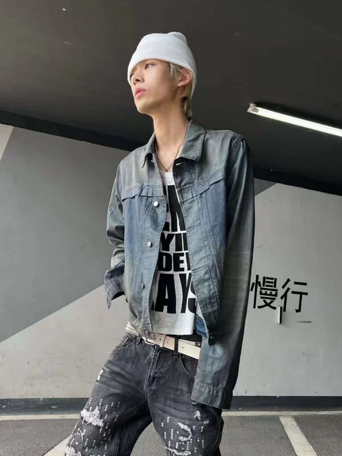 CINDER VEIN Brush-Paint Washed Distressed Denim Jacket