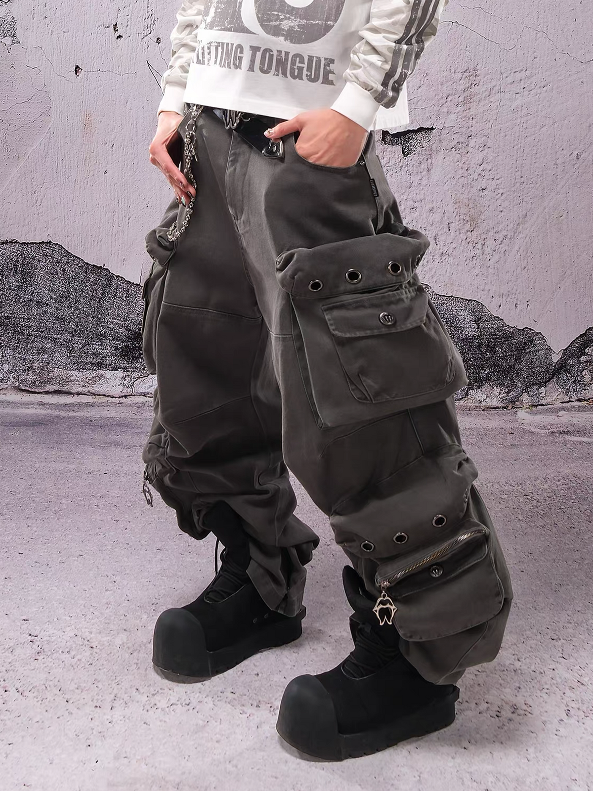 THEWET Washed Distressed Stacking Cargo Pants