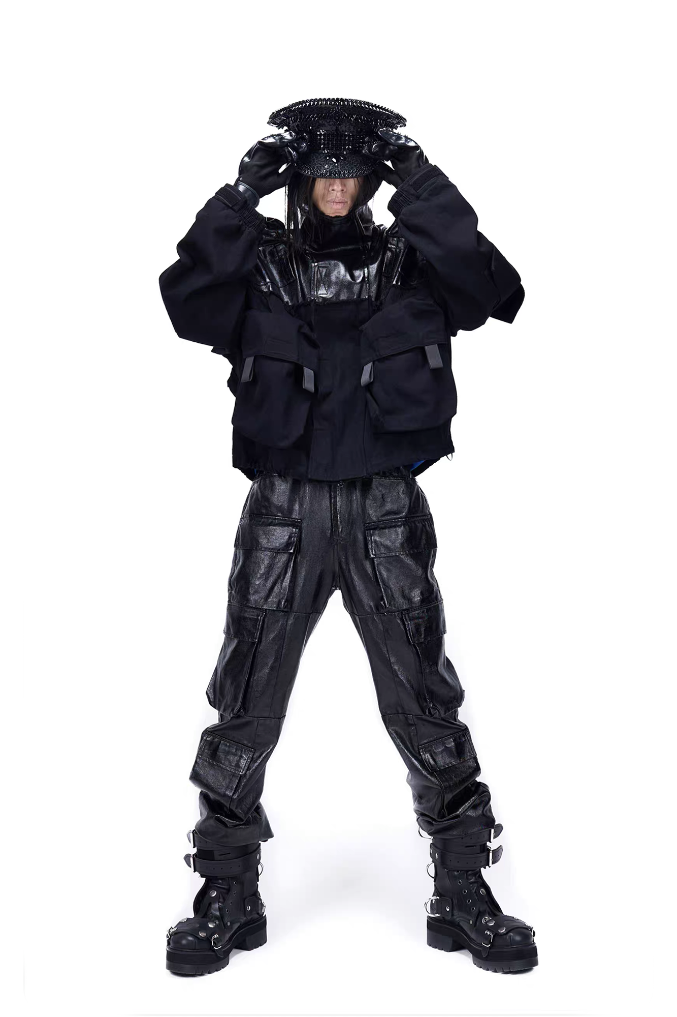 VANGUARDIA Coated Multi-Pocket Straight-Leg Pants