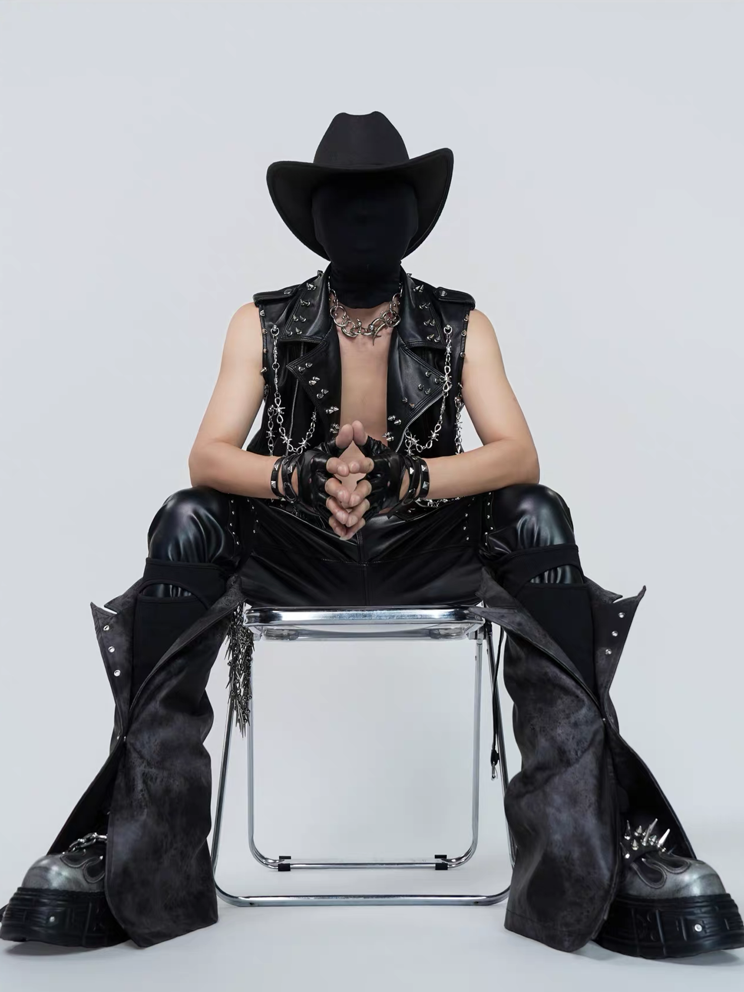 VE2 Thorn Chain Studded Faux Leather Biker Vest