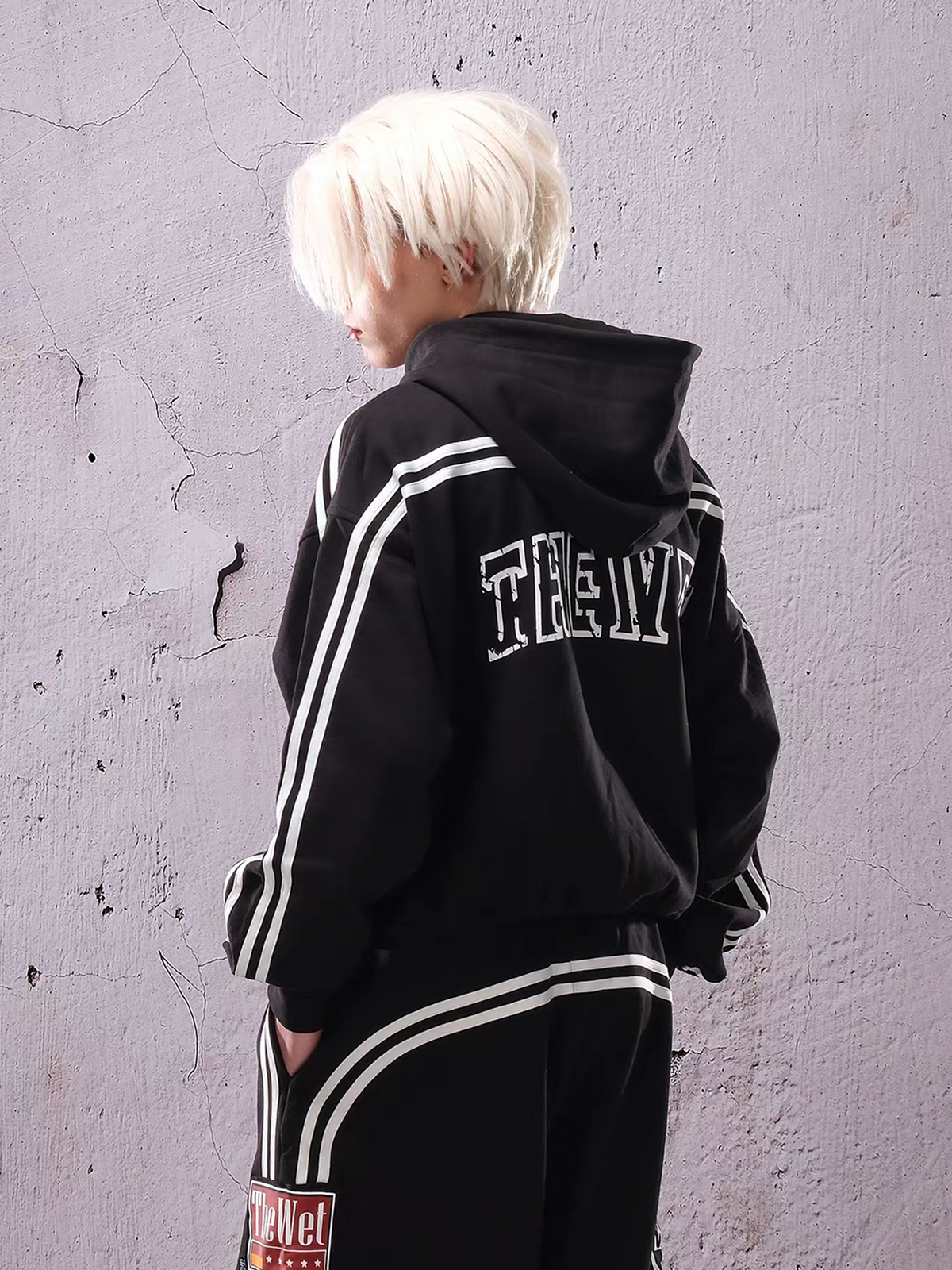 THEWET Graphic Striped Zip-Up Hooded Jacket
