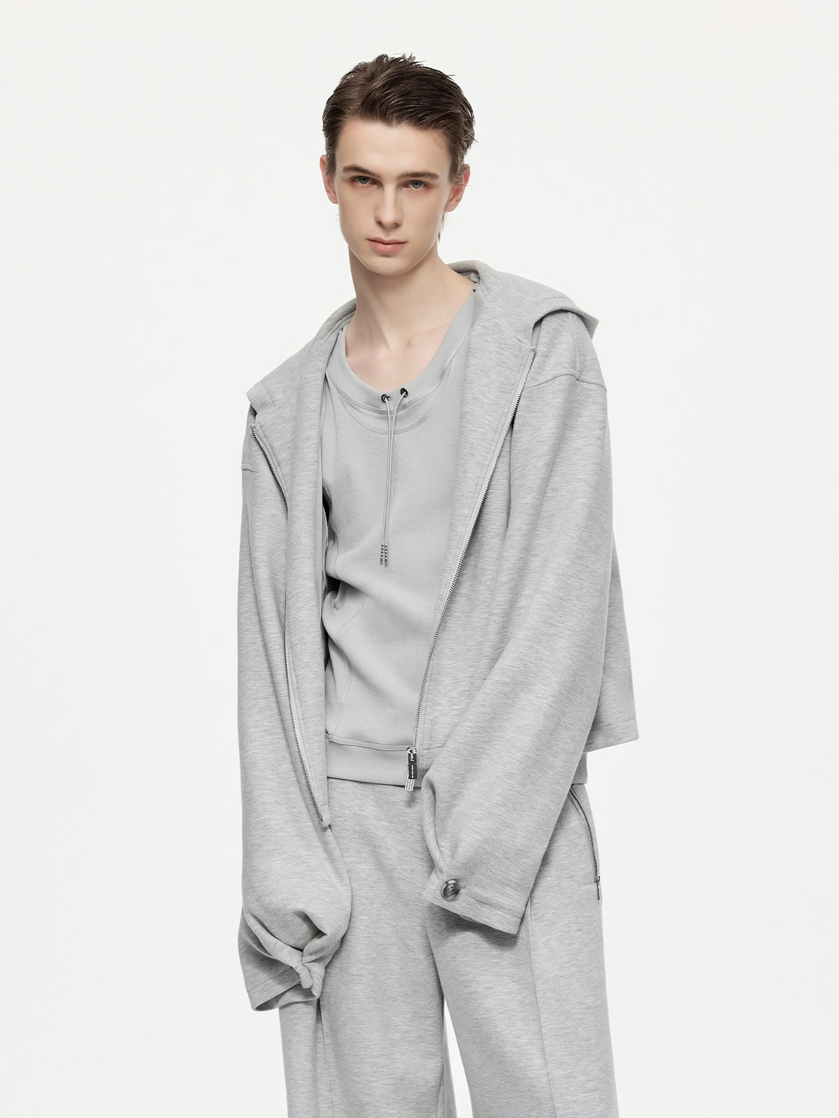 TIWILLTANG Structured Hooded Cropped Sweatshirt