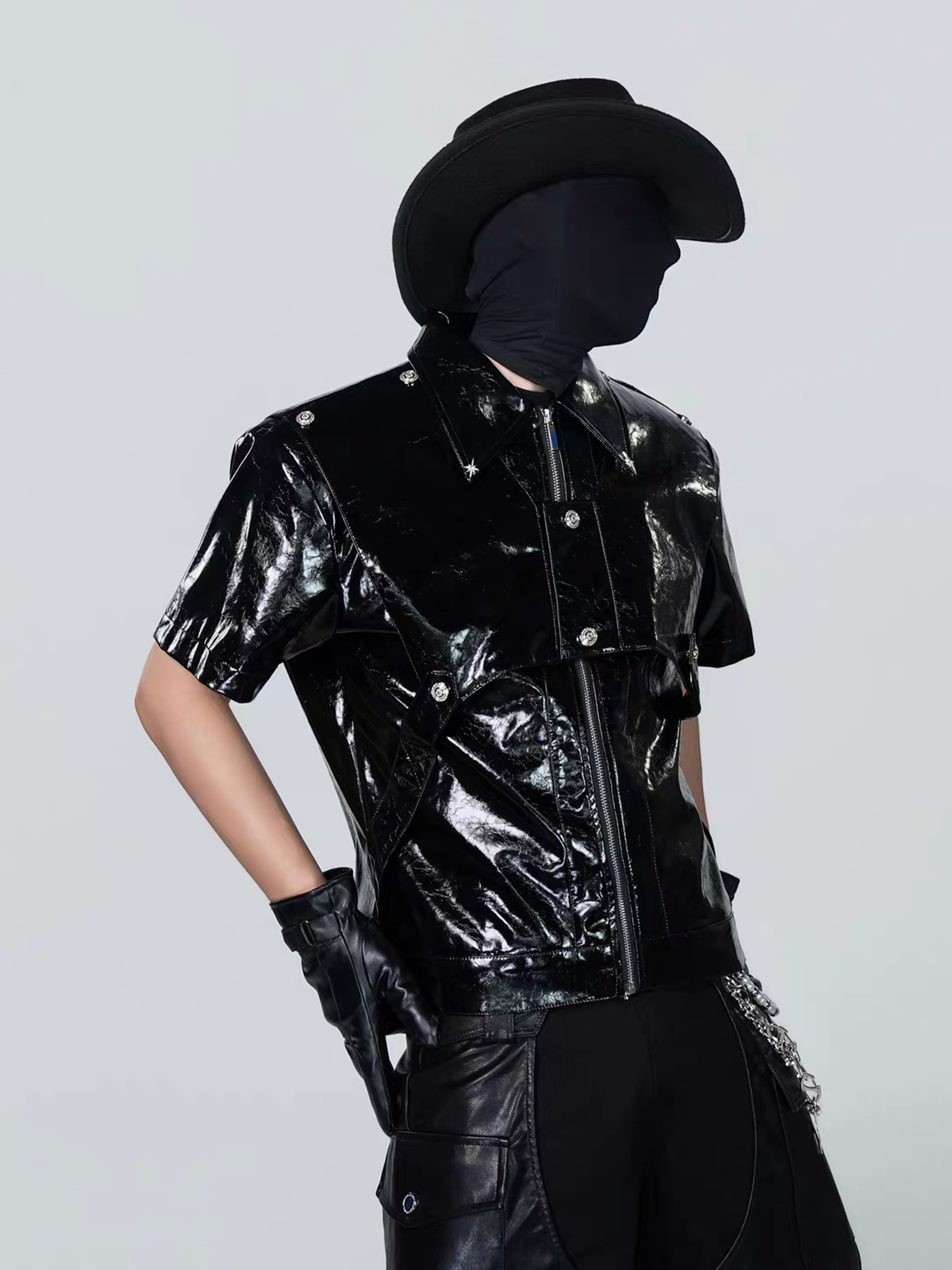 VE2 Glossy Faux Leather Cropped Short-Sleeve Jacket