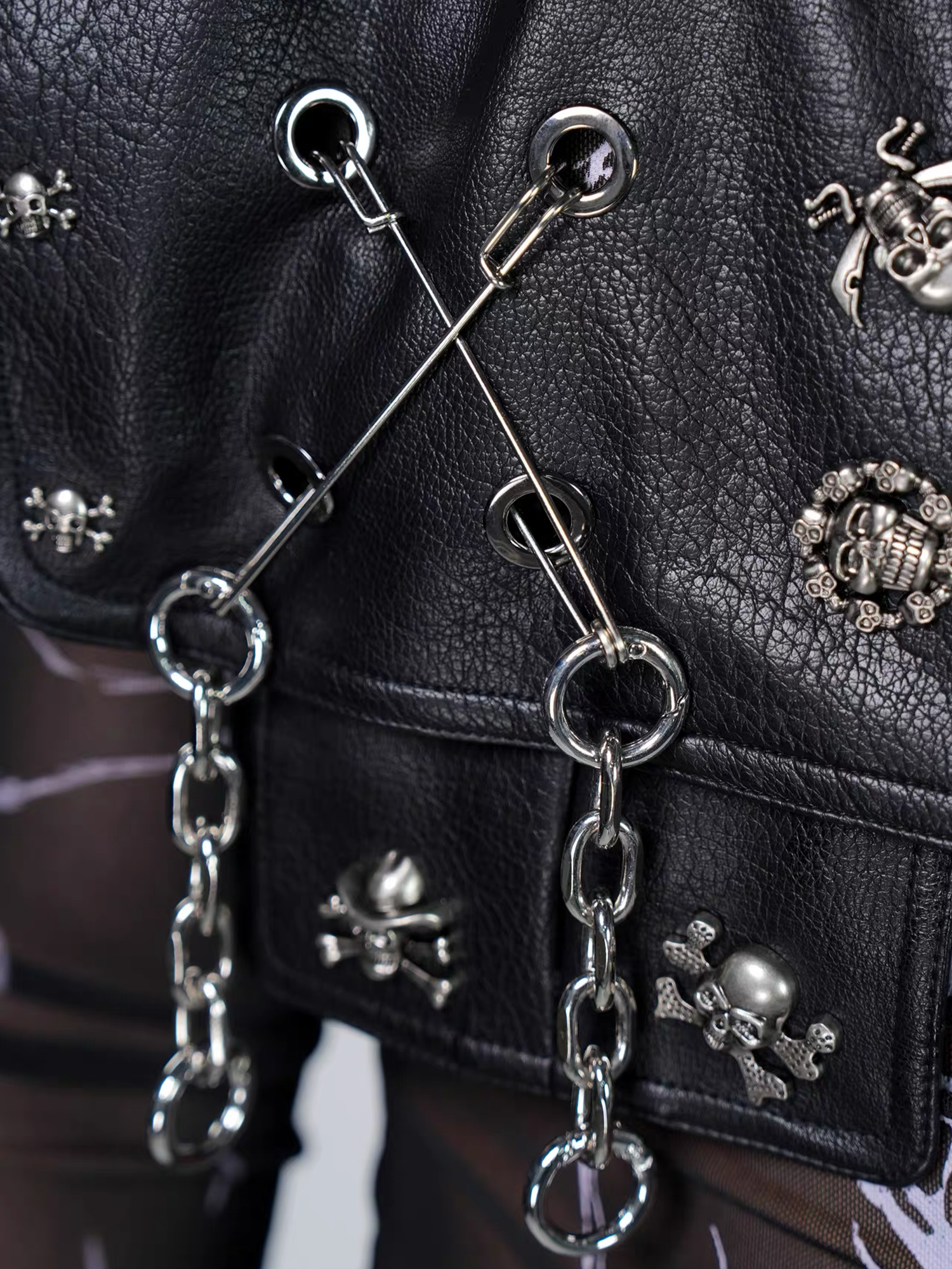 VE2 Knight Hardware Cropped Faux Leather Vest