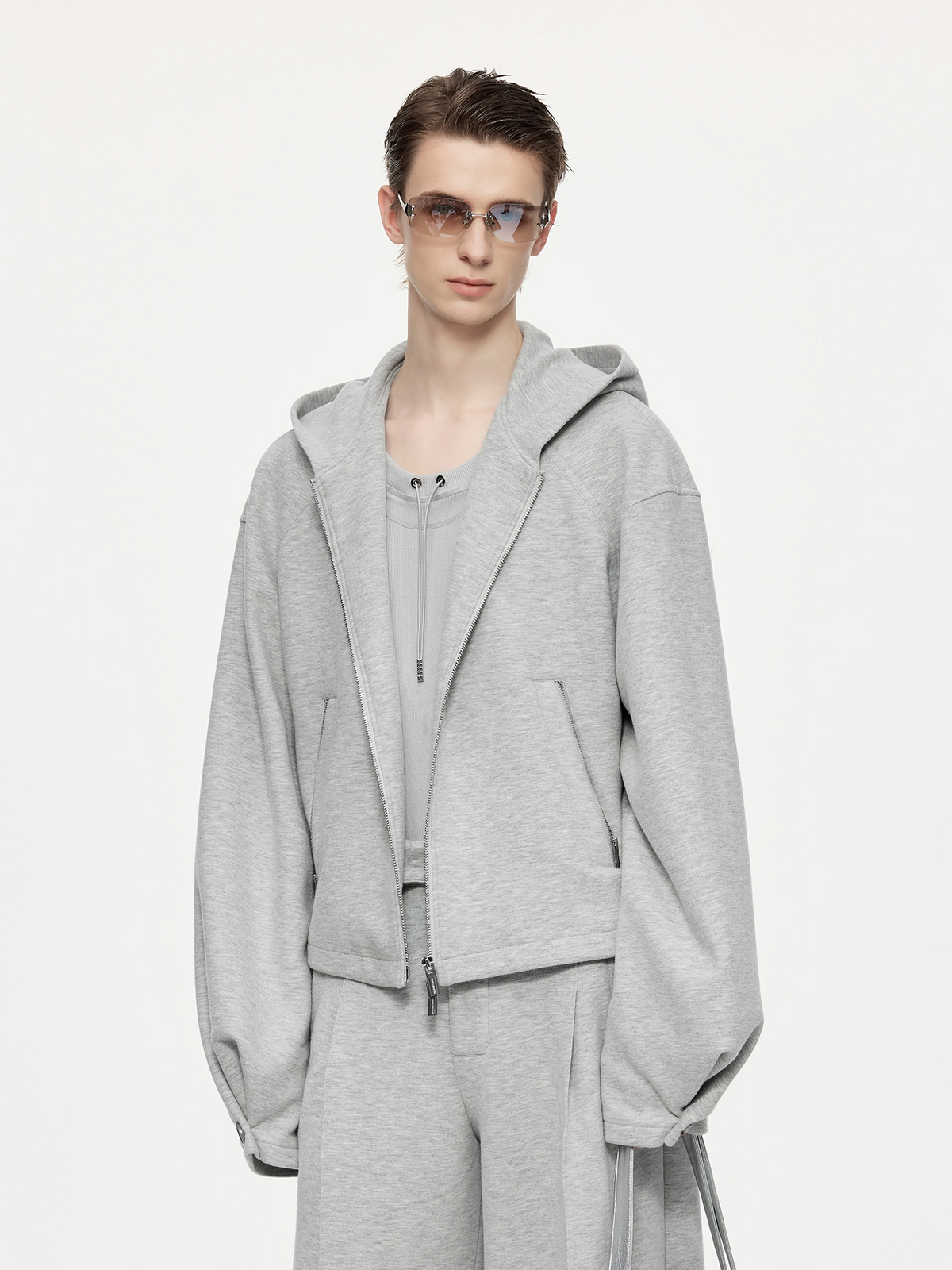 TIWILLTANG Structured Hooded Cropped Sweatshirt