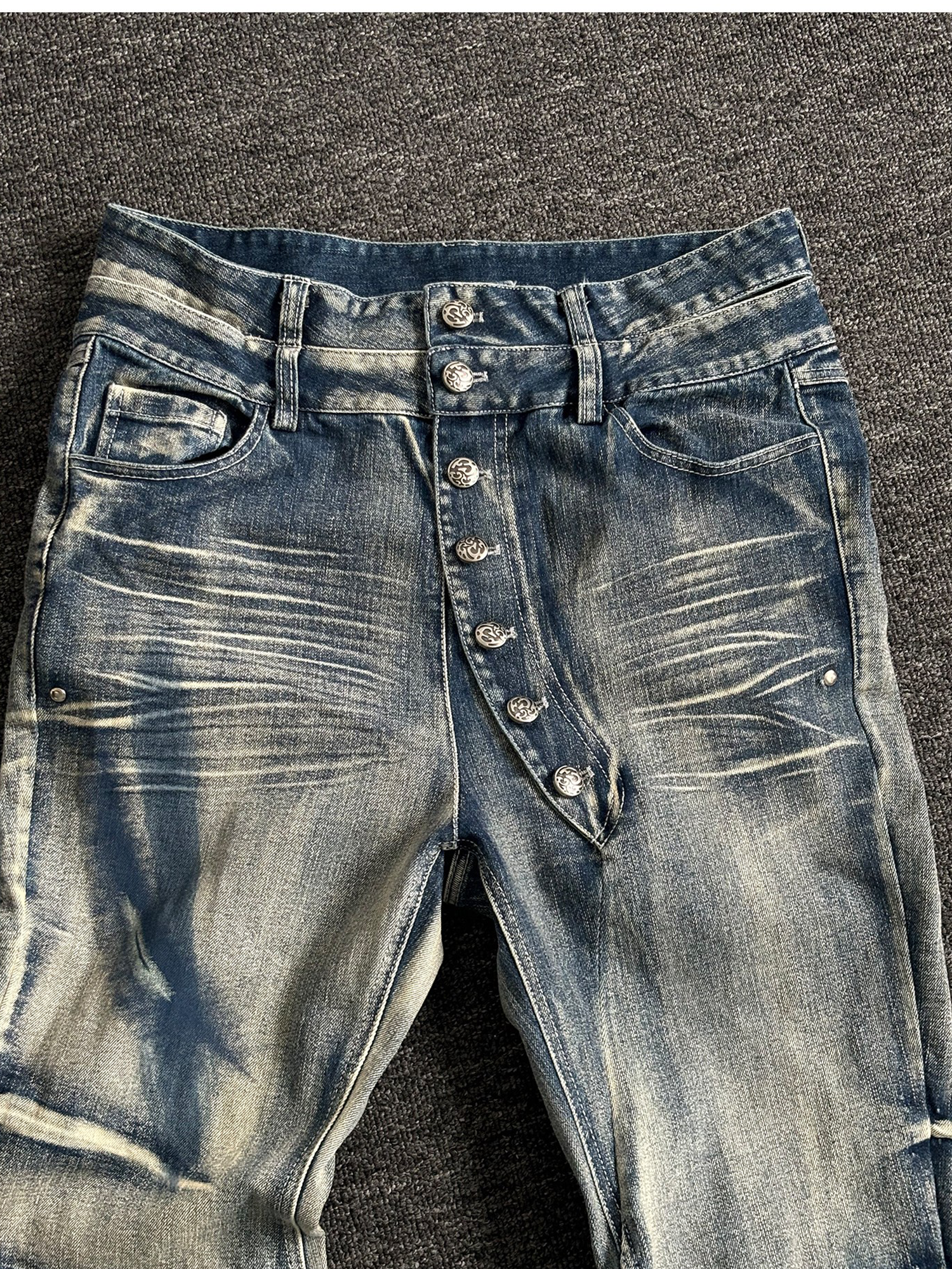 PAIKI Sword Slash Washed Curved Jeans