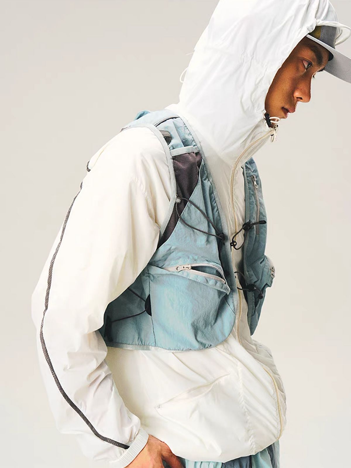 HALCYON Splash-Proof Multi-Pocket Vest