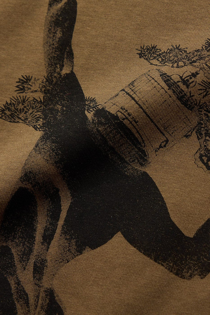 OSCILL Throwing Man L/S Tee, premium urban and streetwear designers apparel on PROJECTISR.com, OSCILL