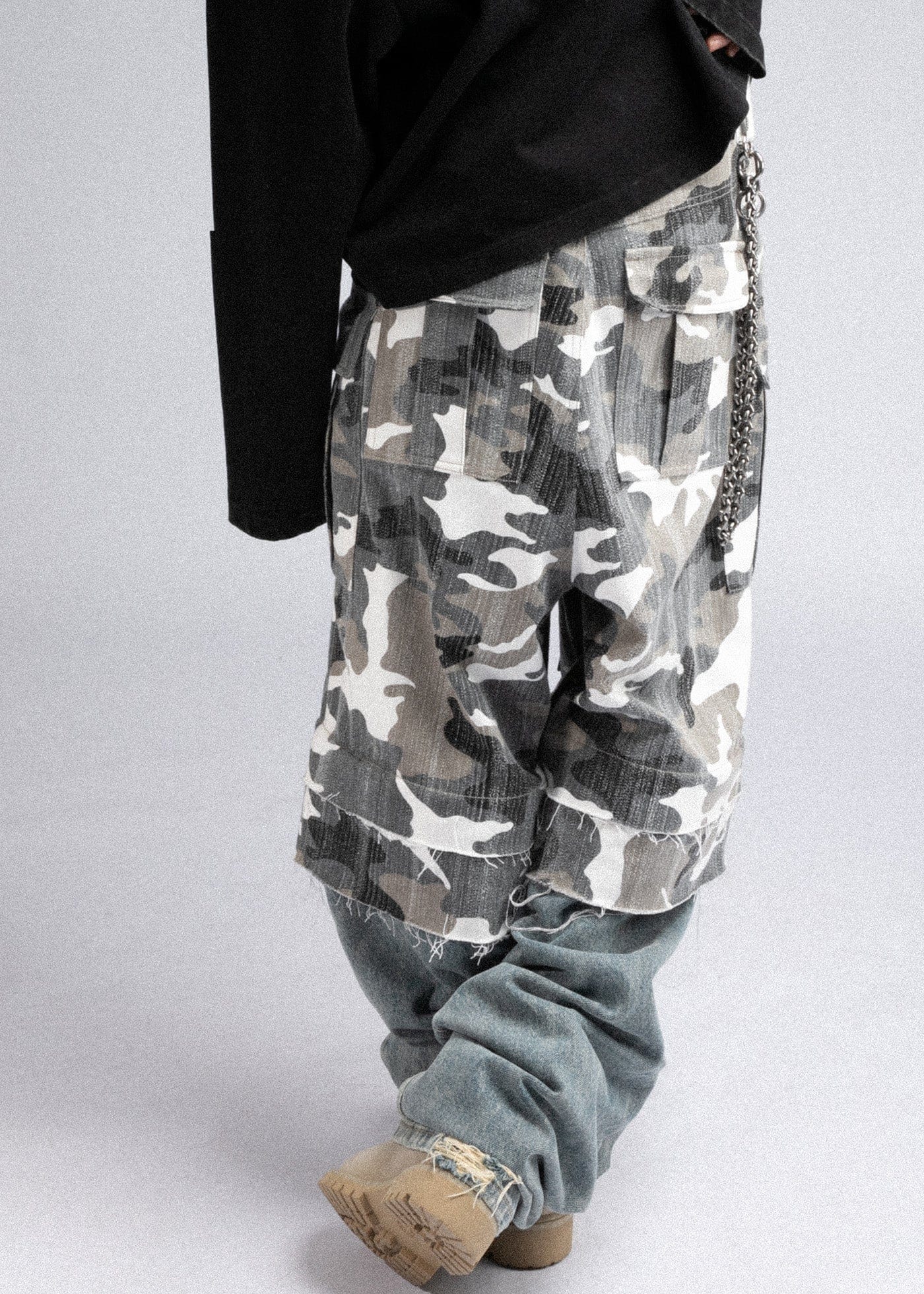 FIVEKOH Camo Detachable Distressed Cargo Pants