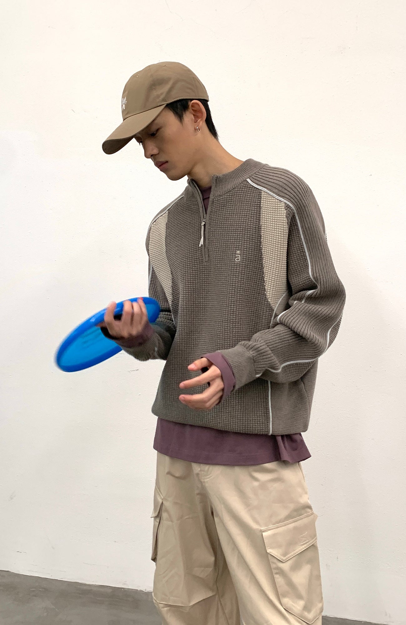 ROARINGWILD A ARCH Contrast Panel Raglan Half-Zip Sweater