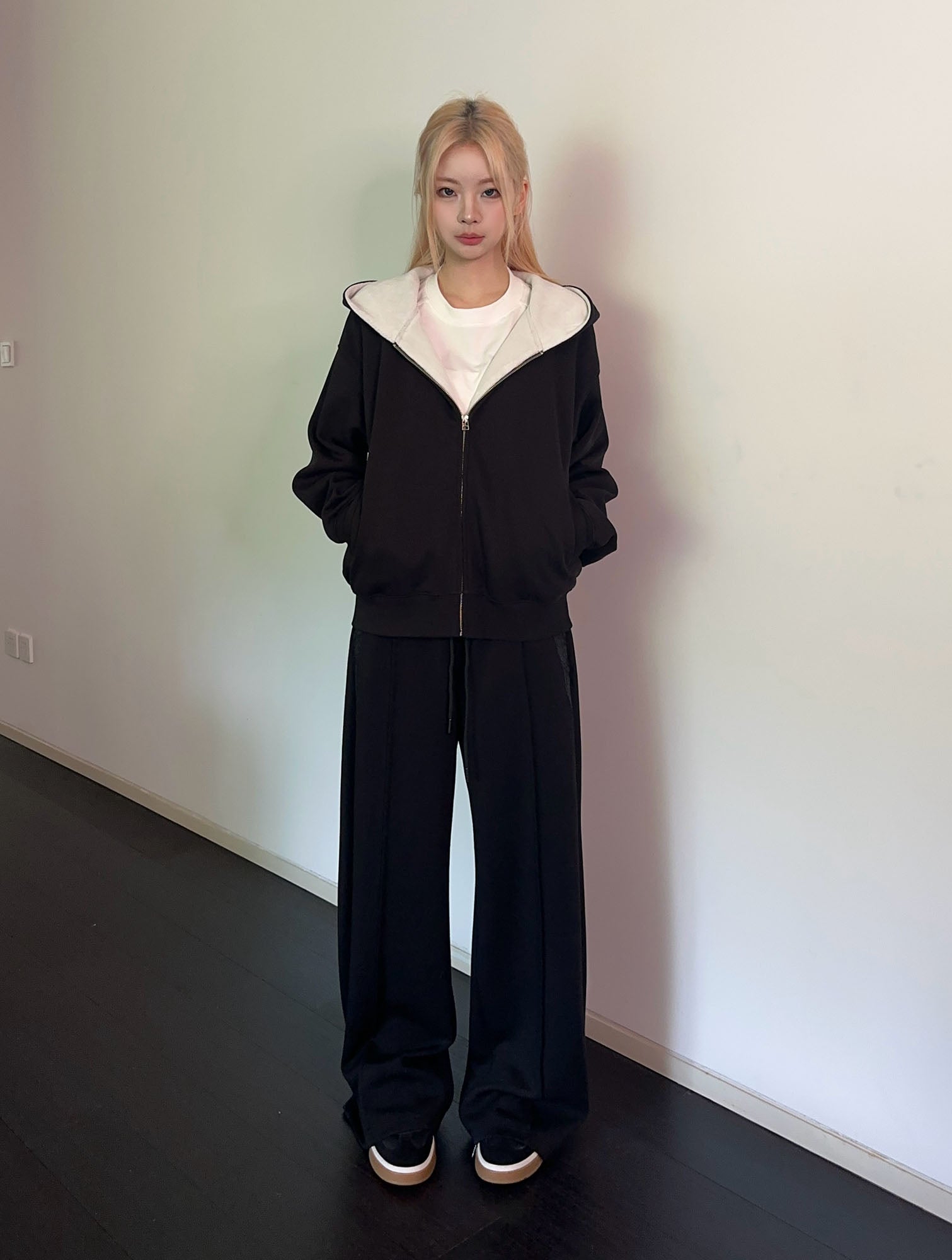OKAYTHXBYE Essential Sherpa-Lined Boxy Zip Hoodie
