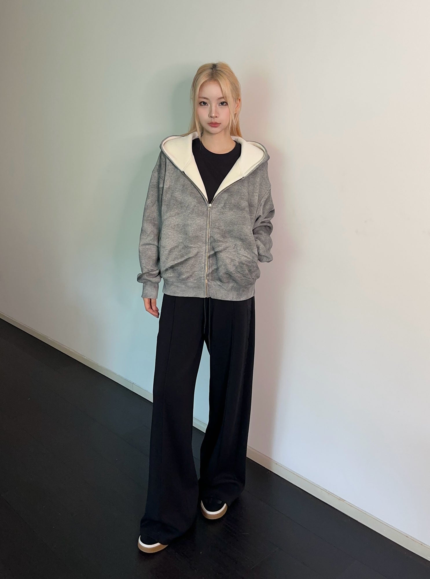 OKAYTHXBYE Essential Sherpa-Lined Boxy Zip Hoodie