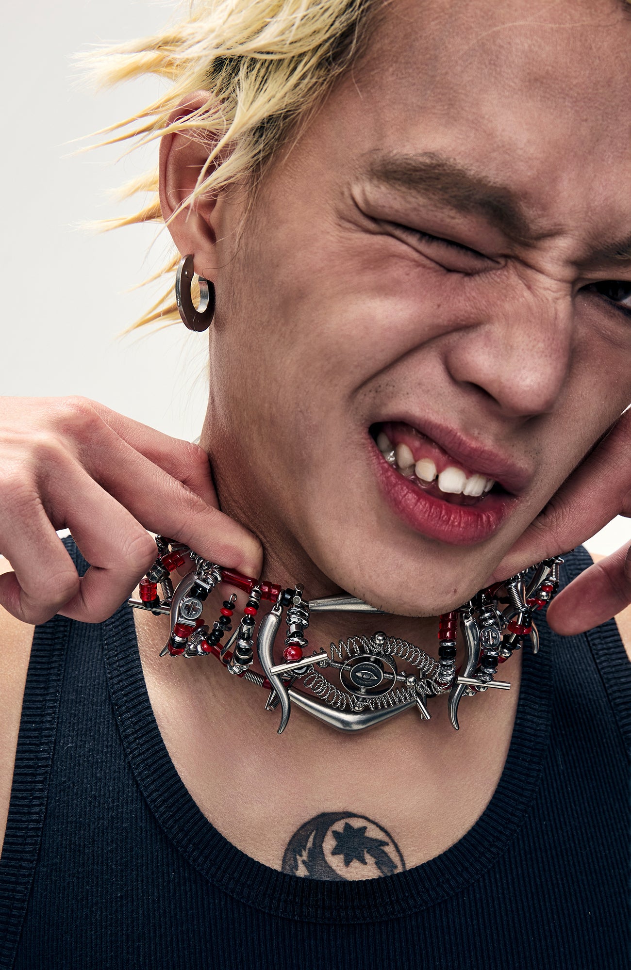 ILLUSORY Red-Eye Mechanism Choker, premium urban and streetwear designers apparel on PROJECTISR.com, ILLUSORY