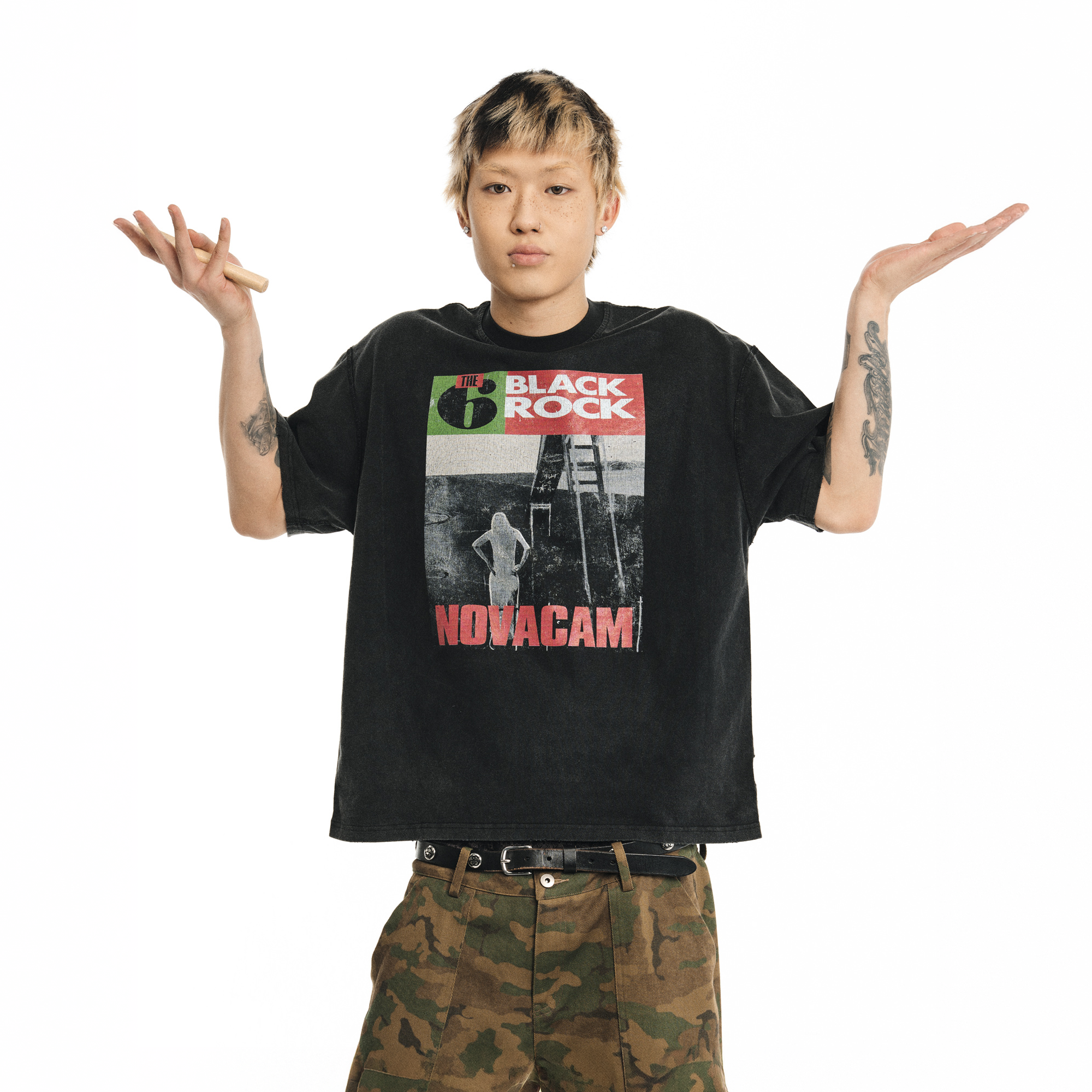 NOVACAM Washed Rock Graphic Reverse-Seam T-Shirt
