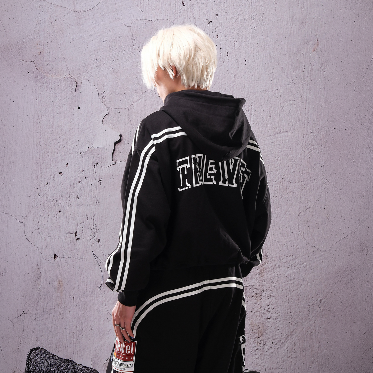 THEWET Graphic Striped Zip-Up Hooded Jacket
