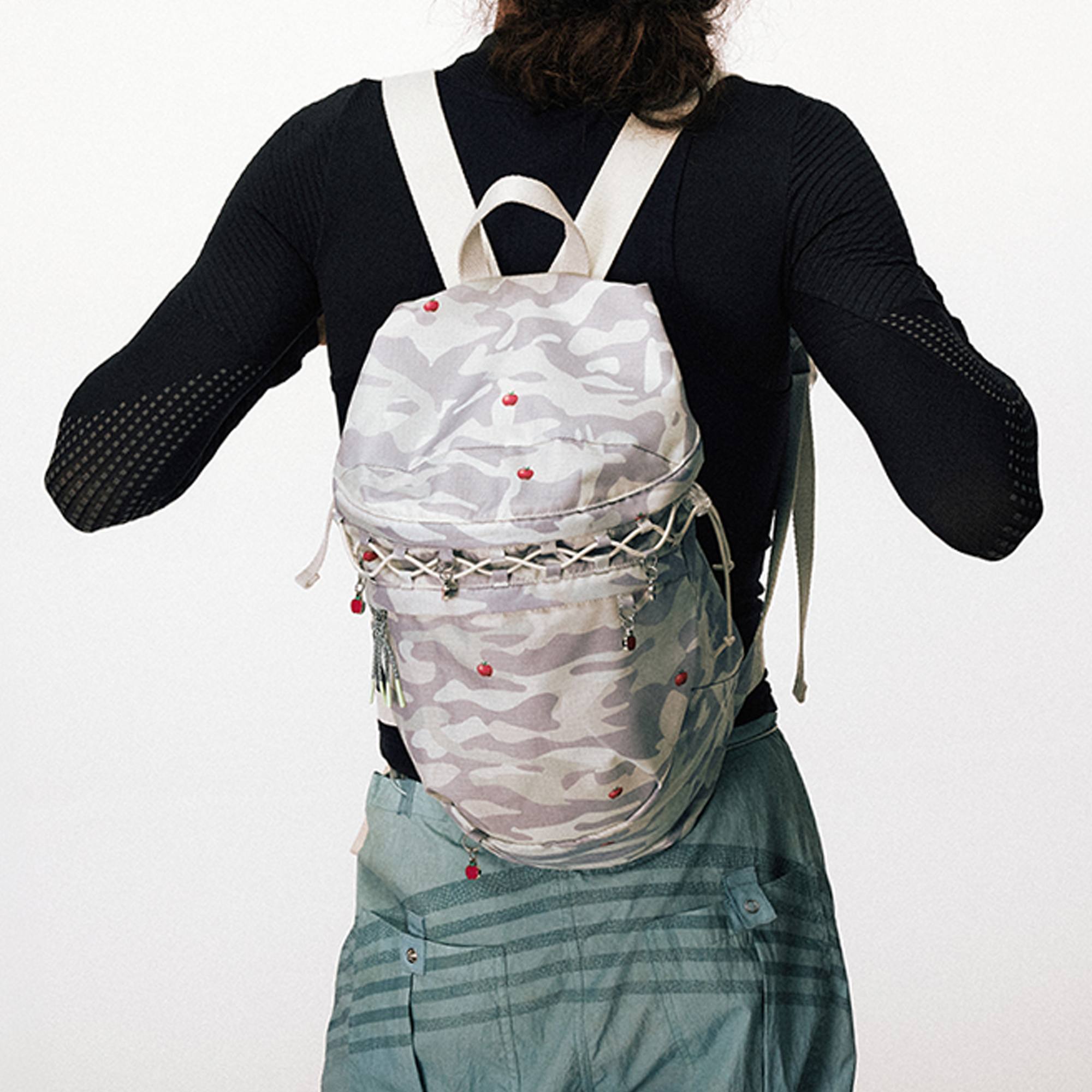 CONPCONP Apple Graphic Camo Backpack
