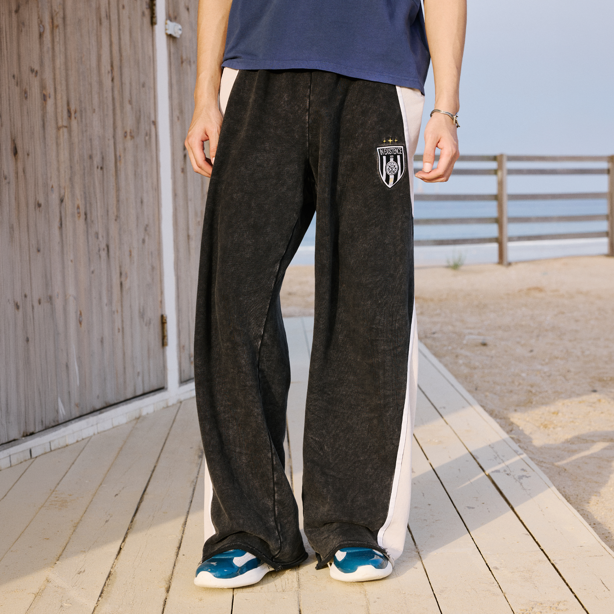 IN EXISTENCE Retro Contrast Embroidered Distressed Sweatpants