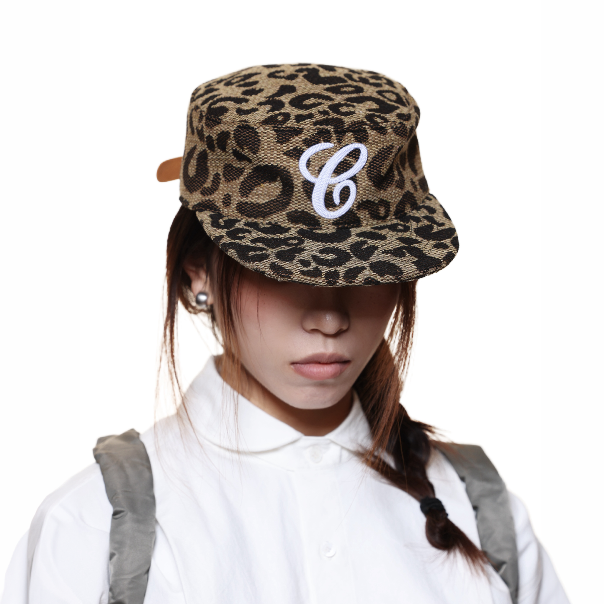 6CRAYON Leopard Embroidered Flat-Brim Baseball Cap