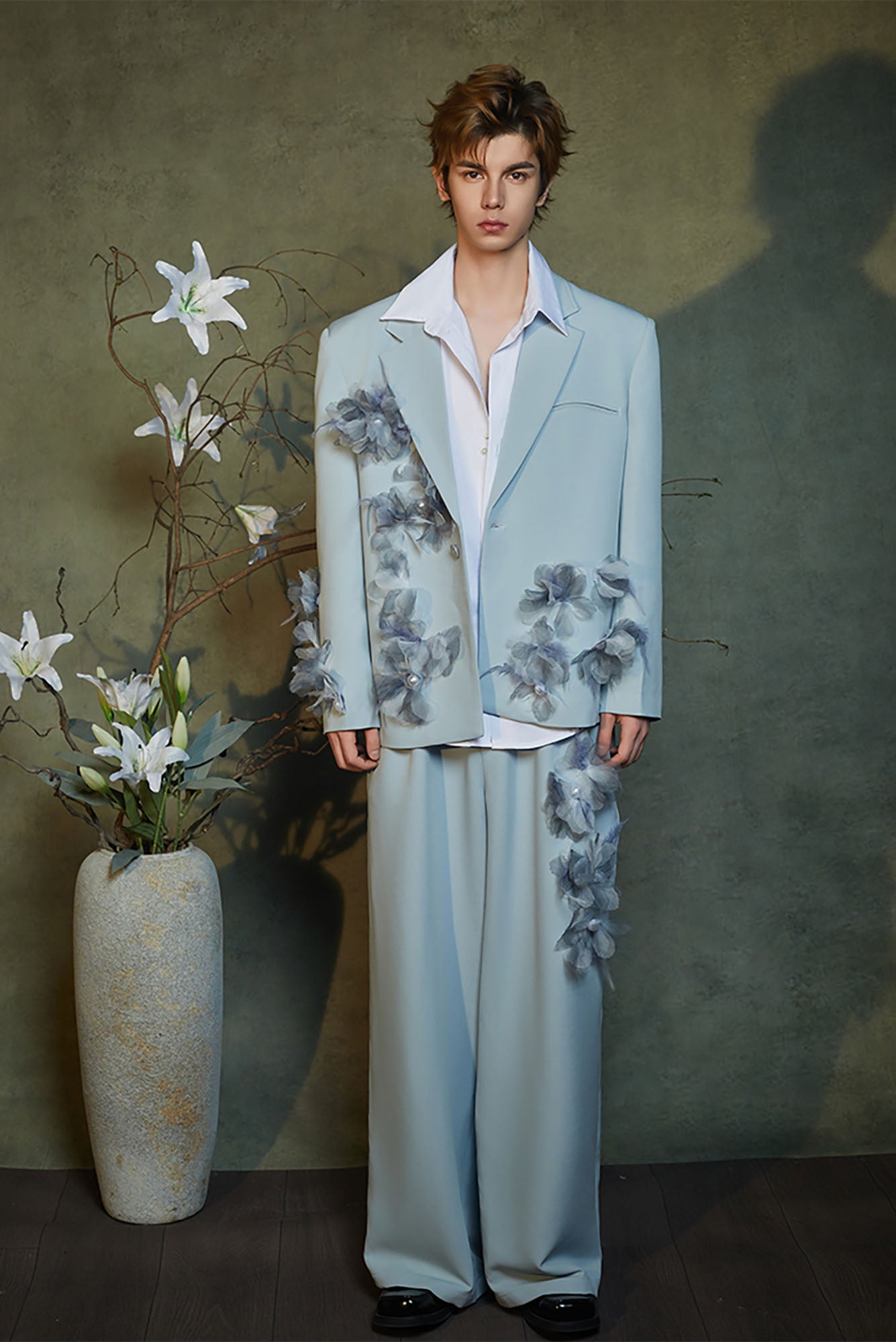 JIECHI Embellished Floral Pleated Straight-Leg Pants, premium urban and streetwear designers apparel on PROJECTISR.com, JIECHI