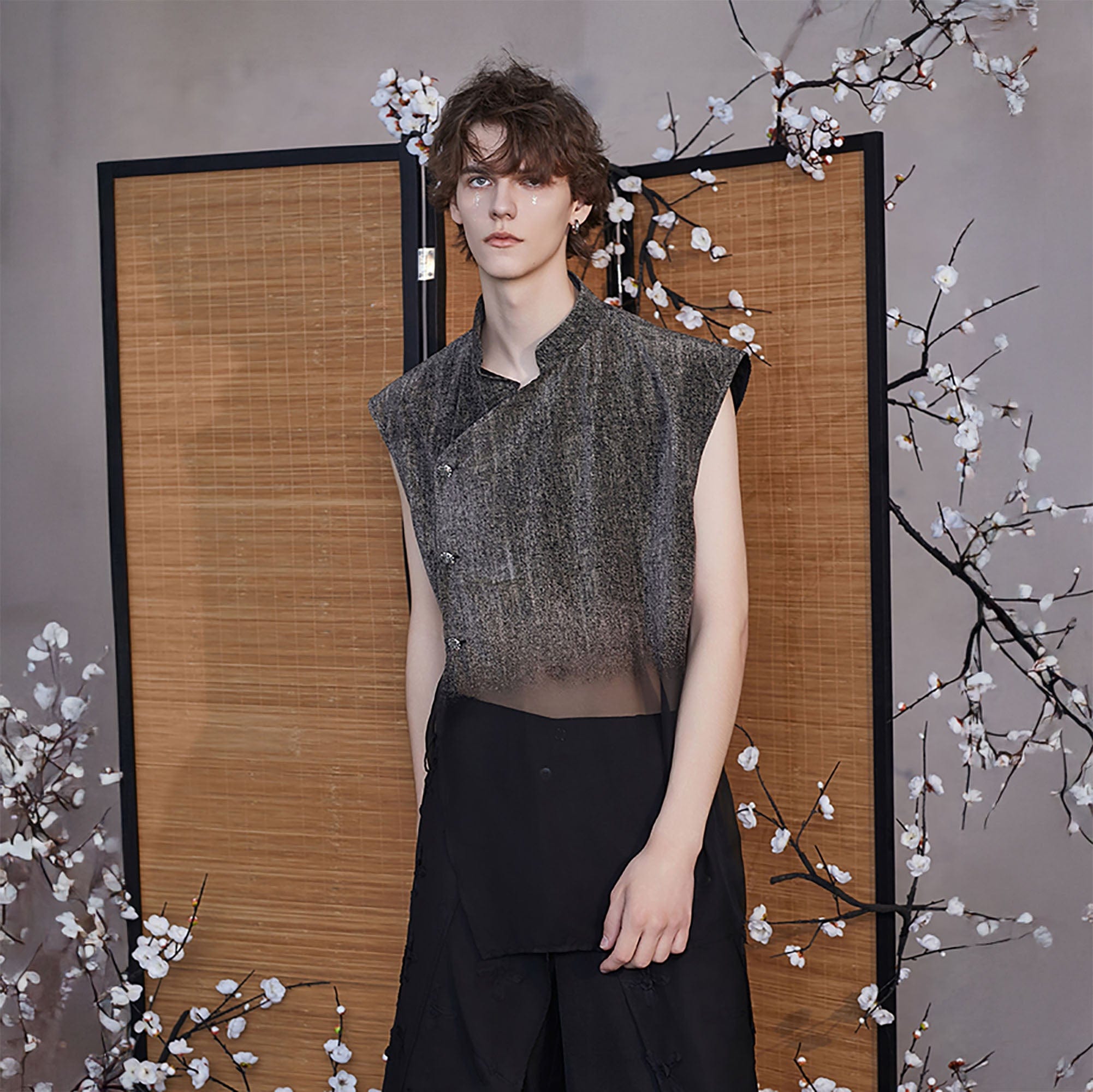 Sheer Embroidery Vest サイズ2