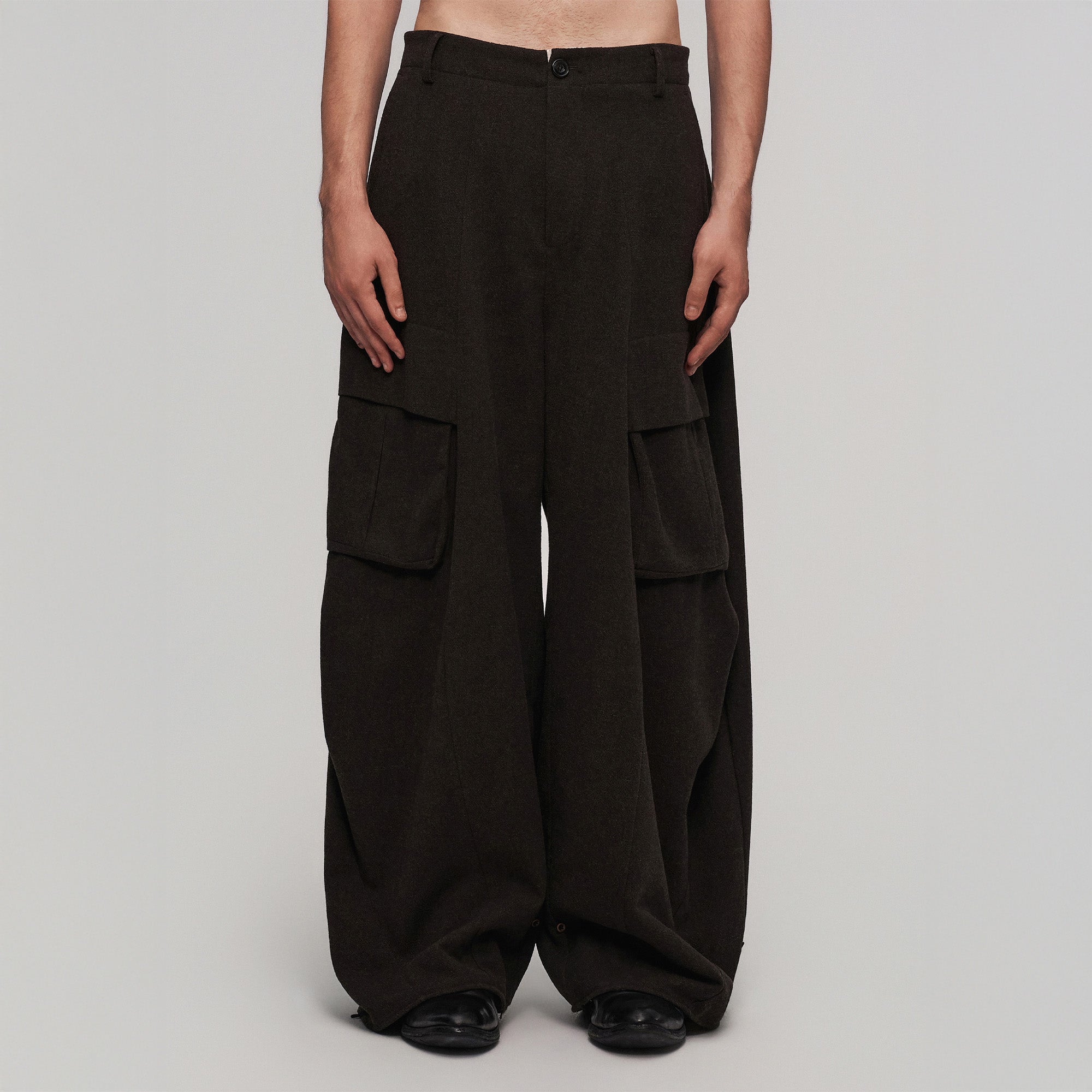 ILNya Nieternite Nifutur Minimal Wool-Blend Big-Pocket Wide-Leg Pants