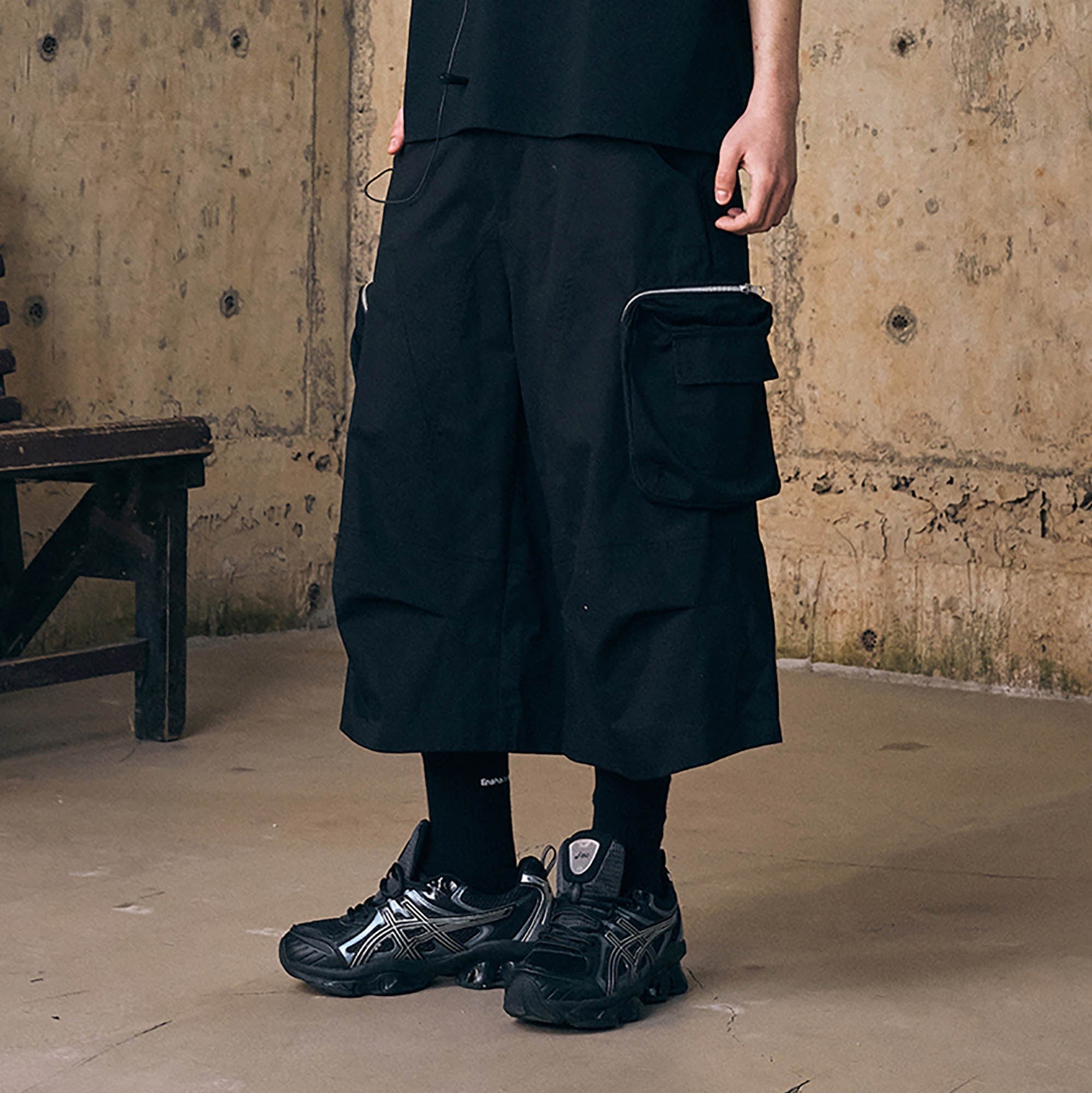 ENSHADOWER Utility Zippered-Pocket Cargo Shorts, premium urban and streetwear designers apparel on PROJECTISR.com, ENSHADOWER