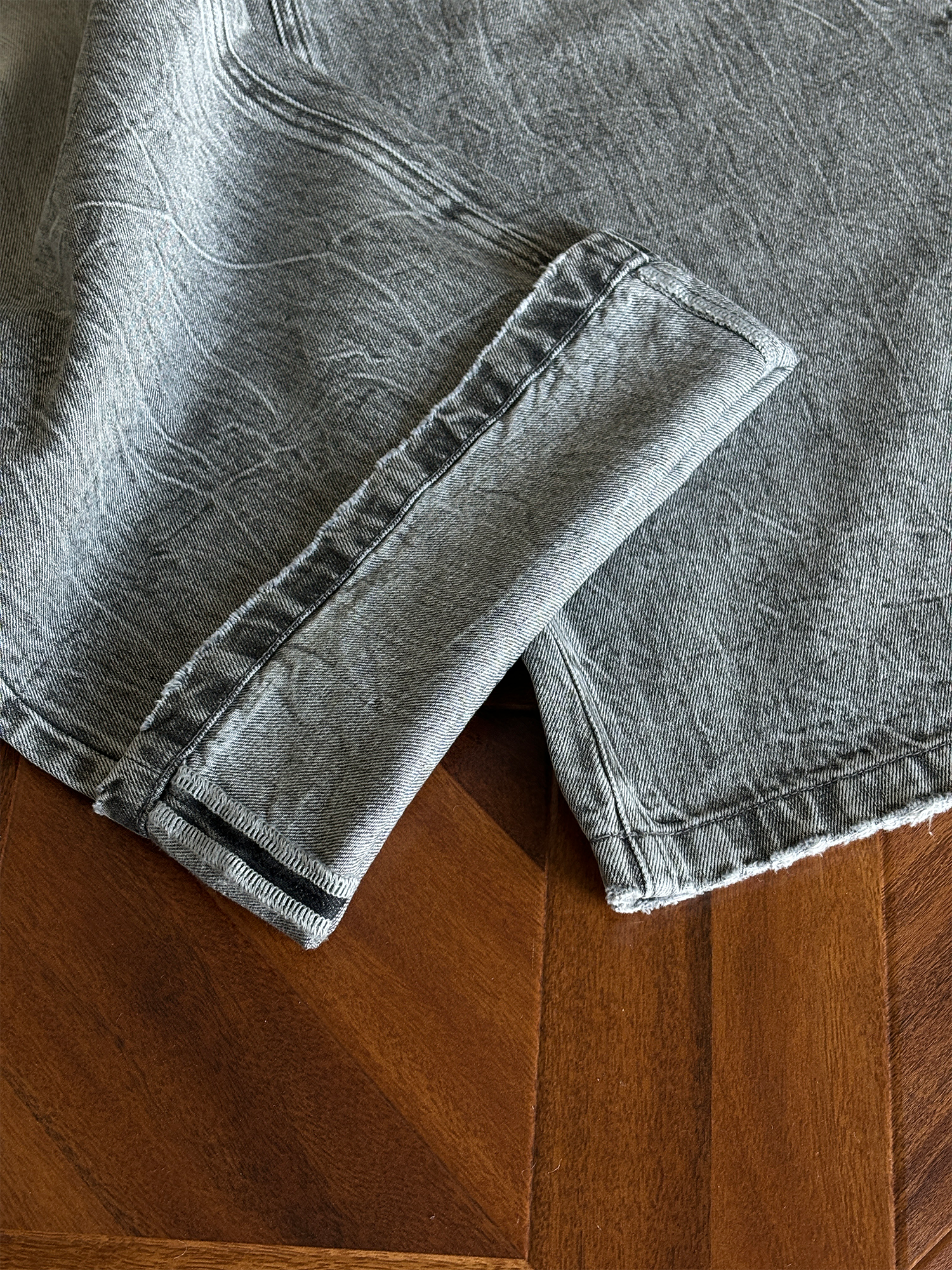 KREATE Whisker Washed Straight-Leg Jeans
