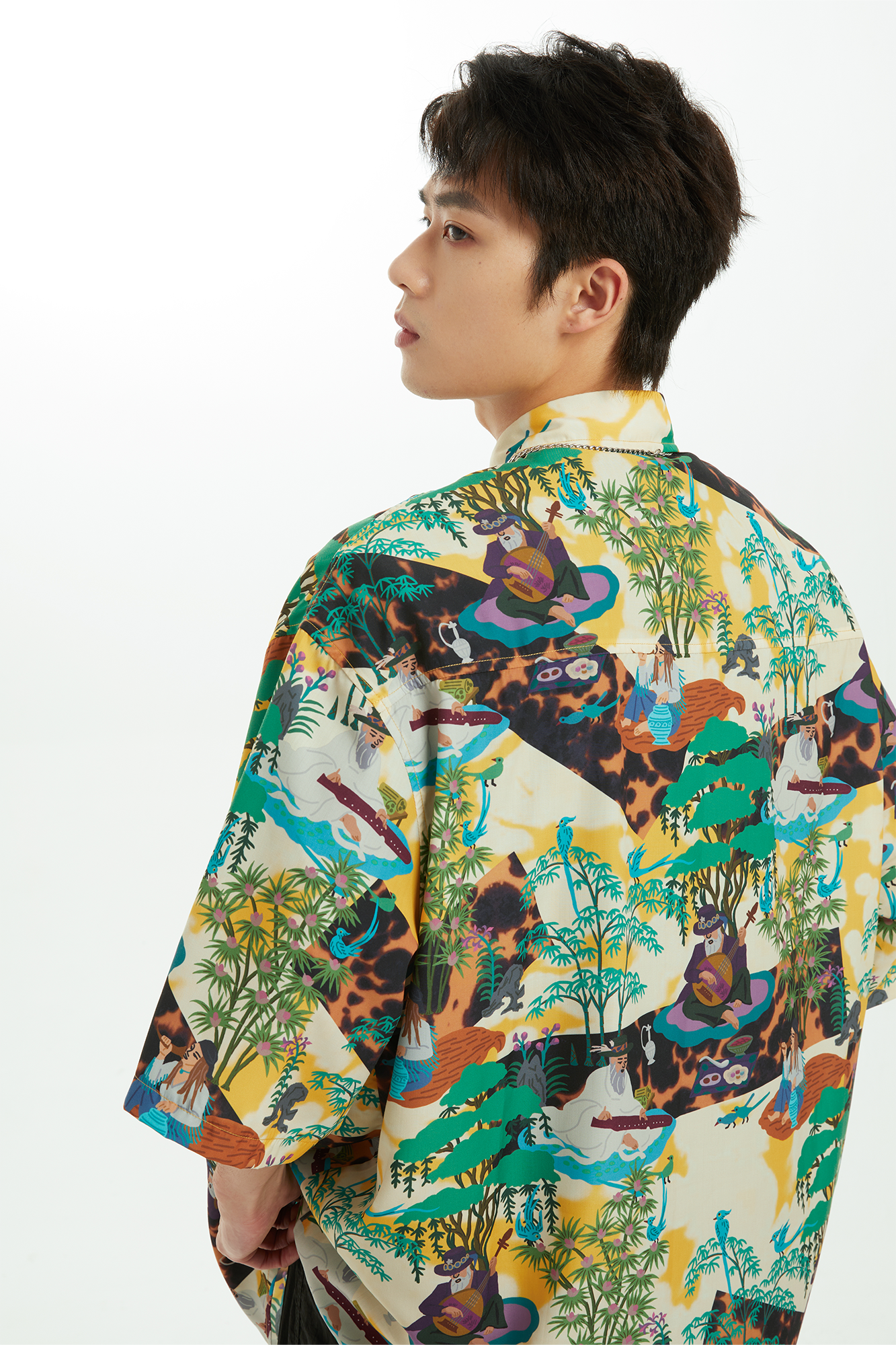 MASH UP ASIA Contrast Full-Print Half Shirt, premium urban and streetwear designers apparel on PROJECTISR.com, MASH UP ASIA