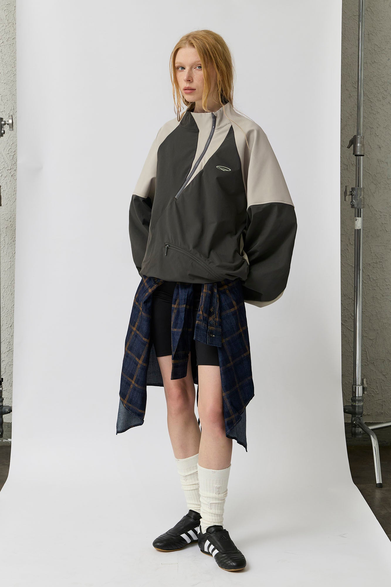 ORGANIC EMOTION Contrast Diagonal Half Zip Oversized  Windbreaker